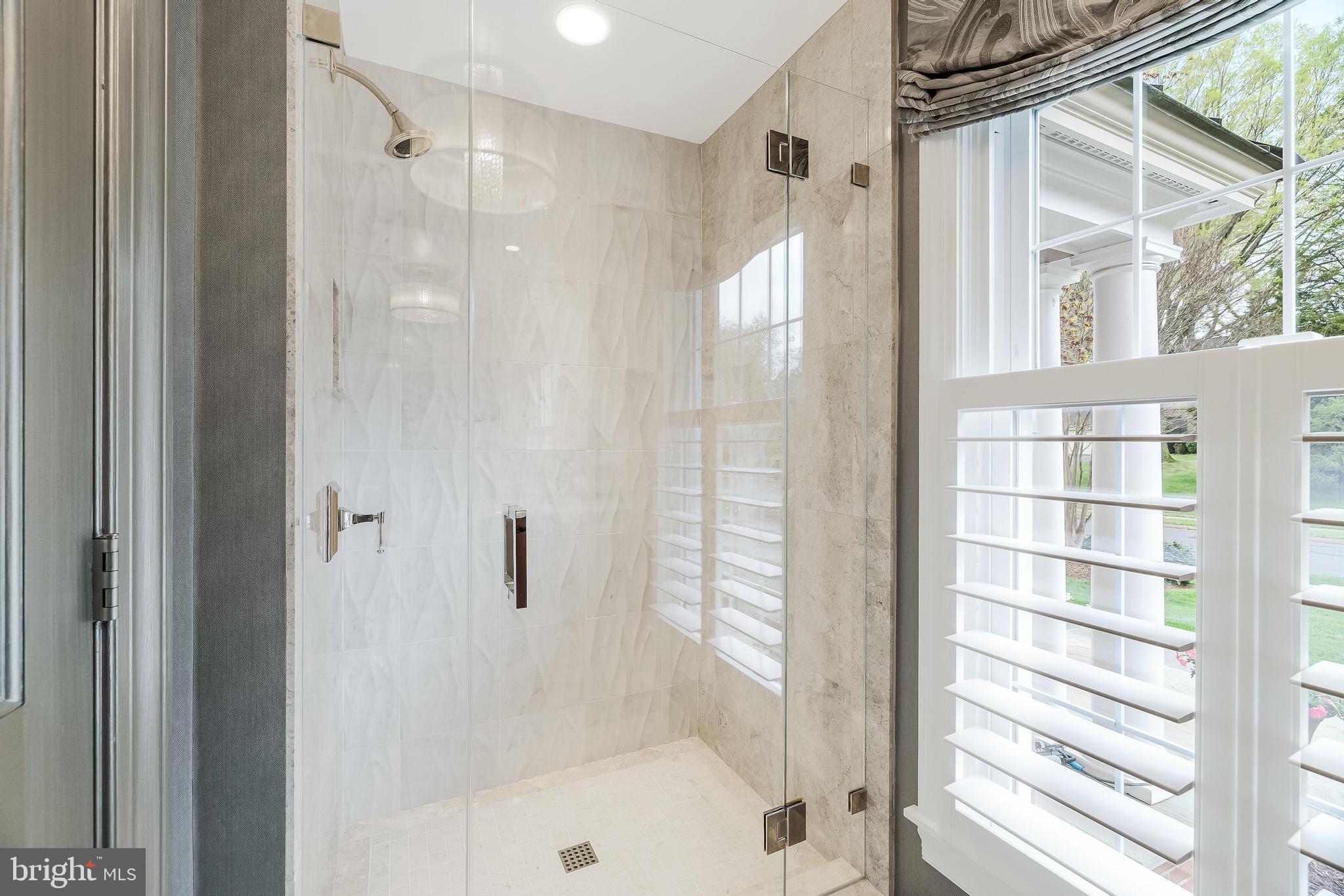 LYNWOOD - Residential