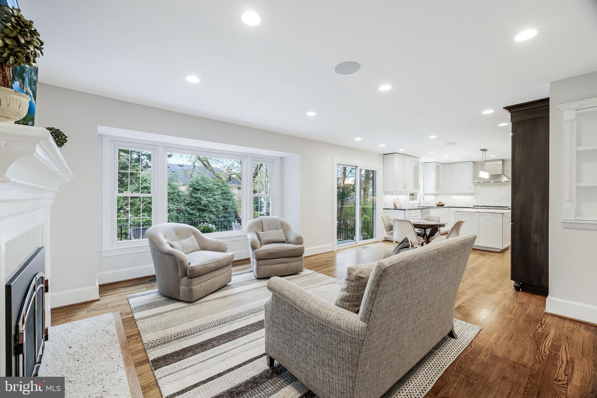 LYNWOOD - Residential