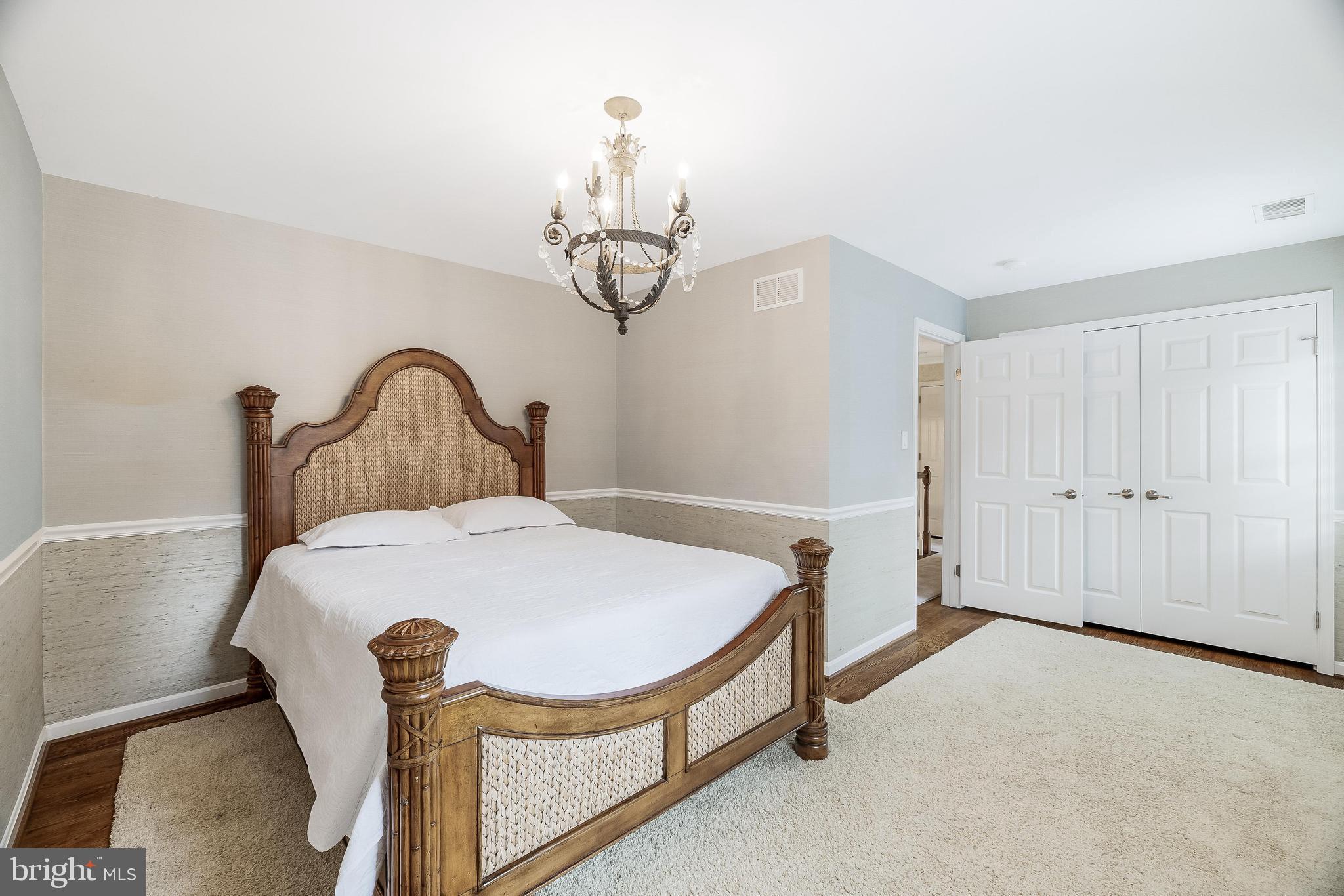 LYNWOOD - Residential