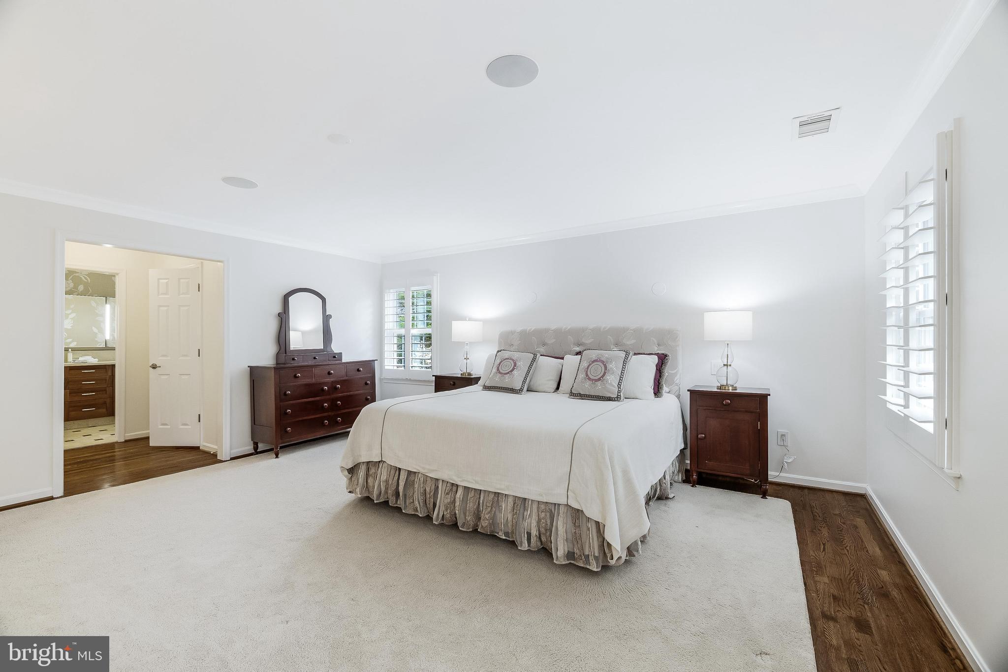 LYNWOOD - Residential