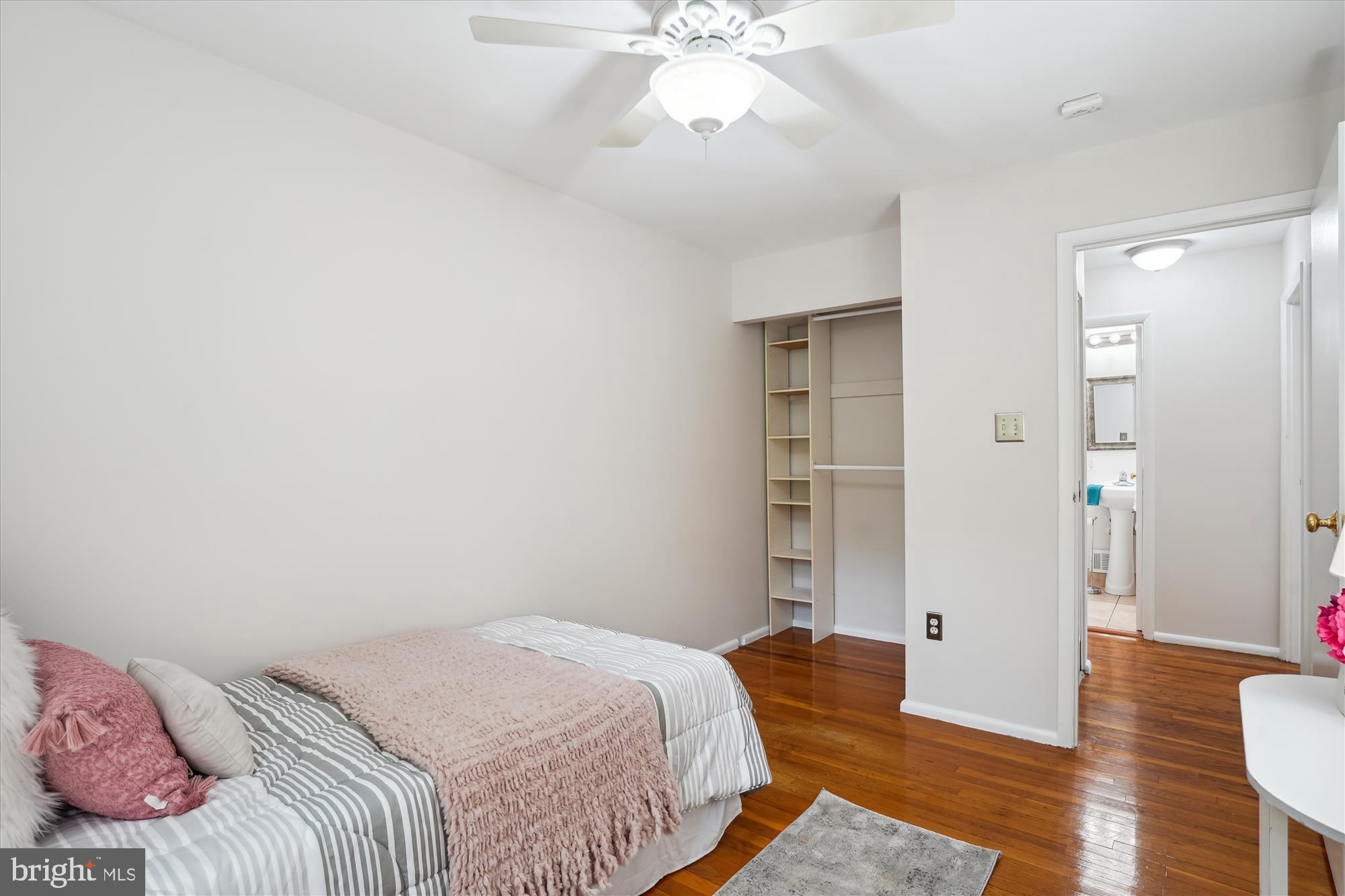 BEL PRE WOODS - Residential