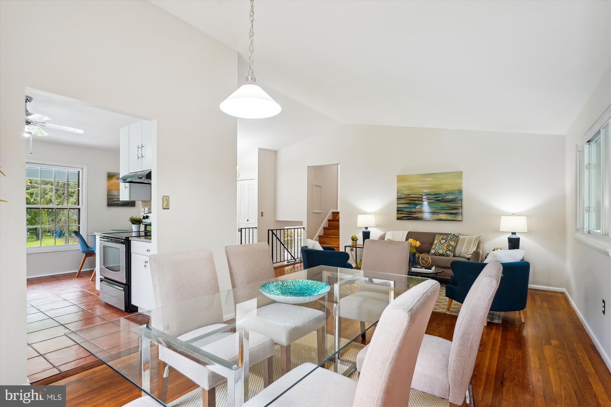 BEL PRE WOODS - Residential