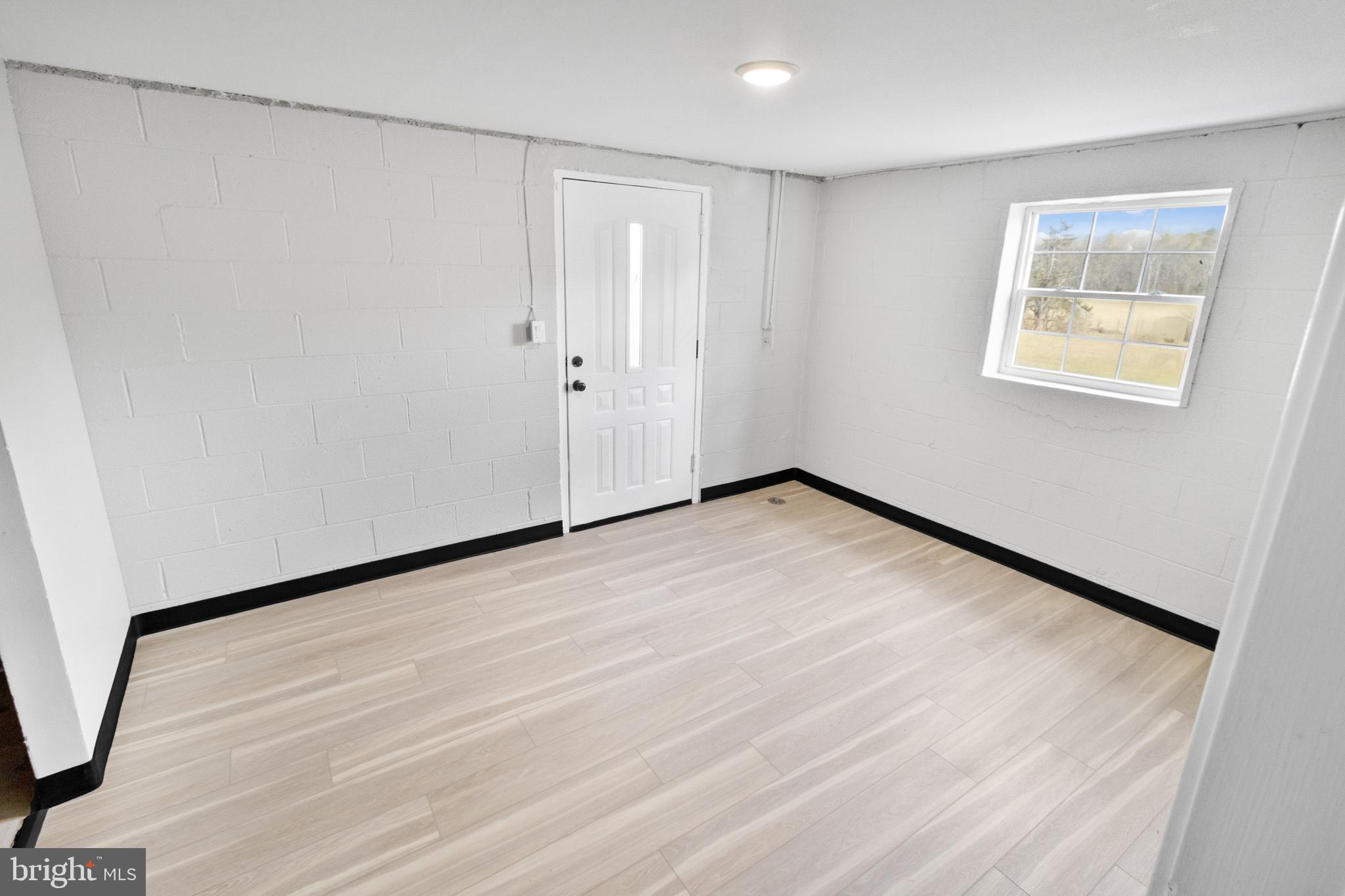 BUCK HILL VIEW - Residential