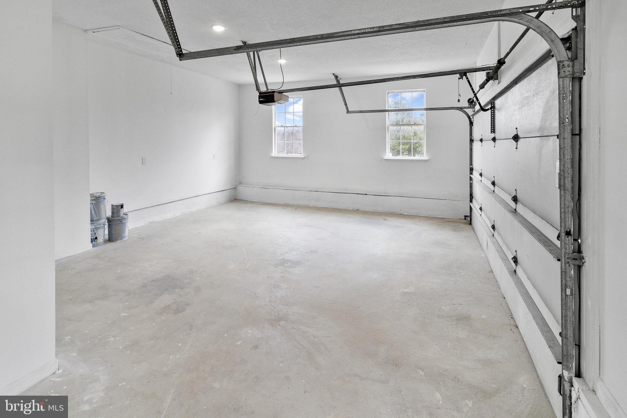 BUCK HILL VIEW - Residential