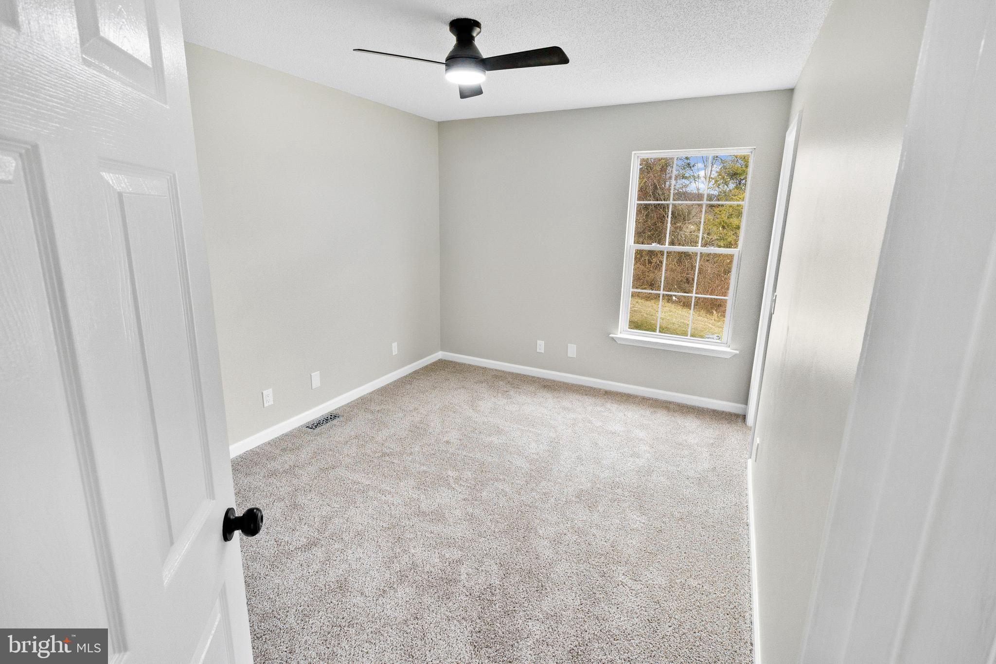 BUCK HILL VIEW - Residential