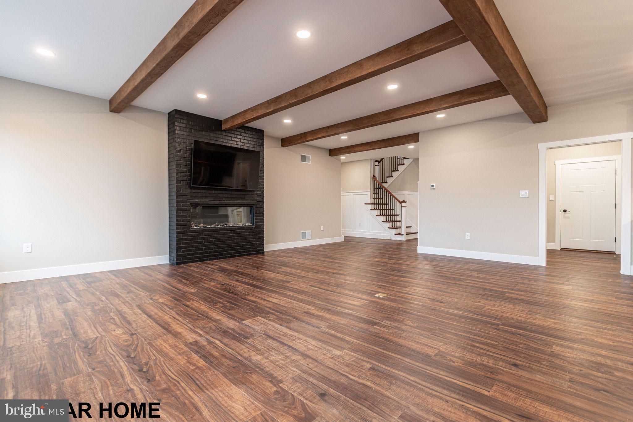 FARMBROOKE MEADOWS - Residential