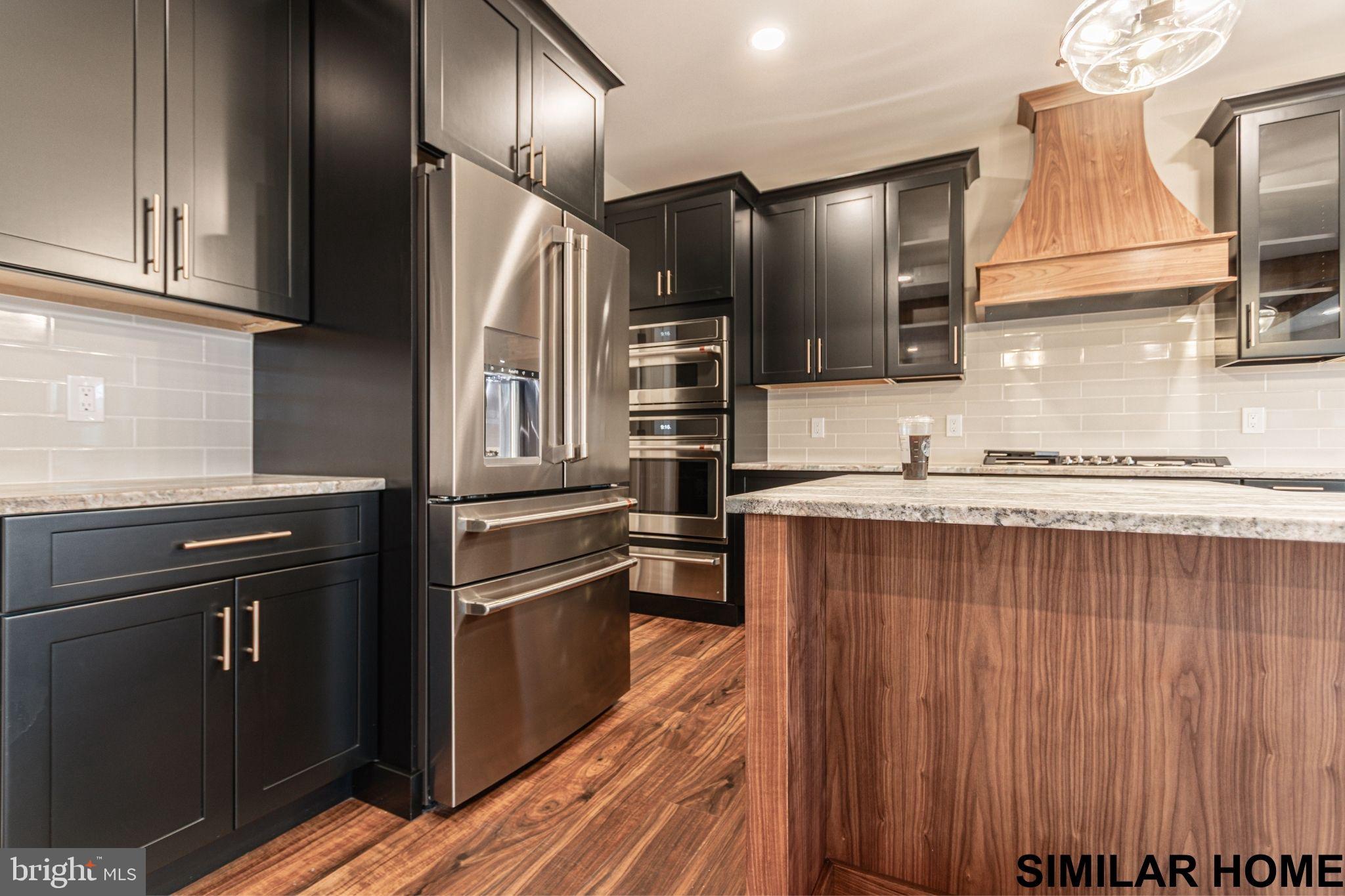 FARMBROOKE MEADOWS - Residential