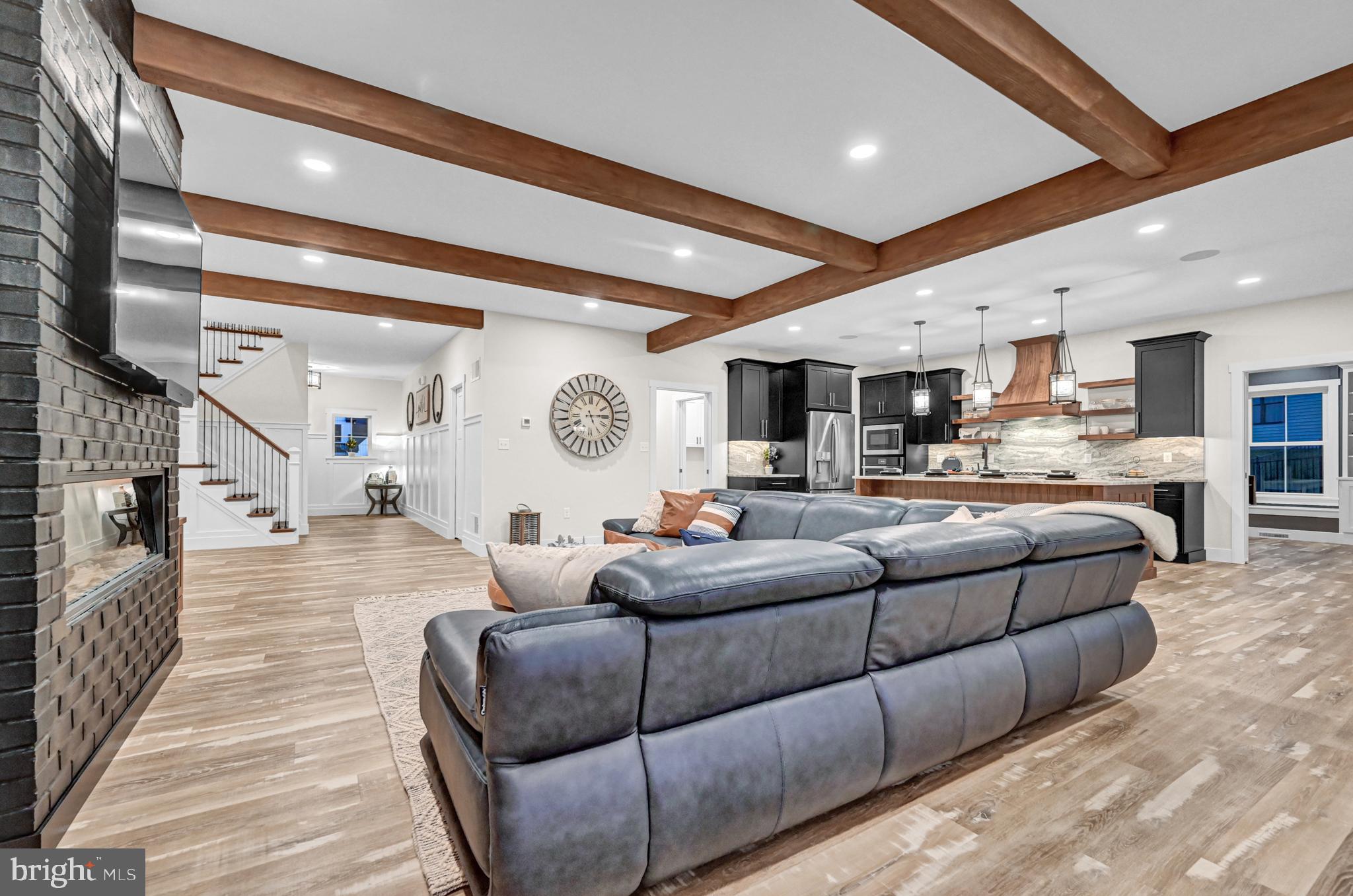 FARMBROOKE MEADOWS - Residential