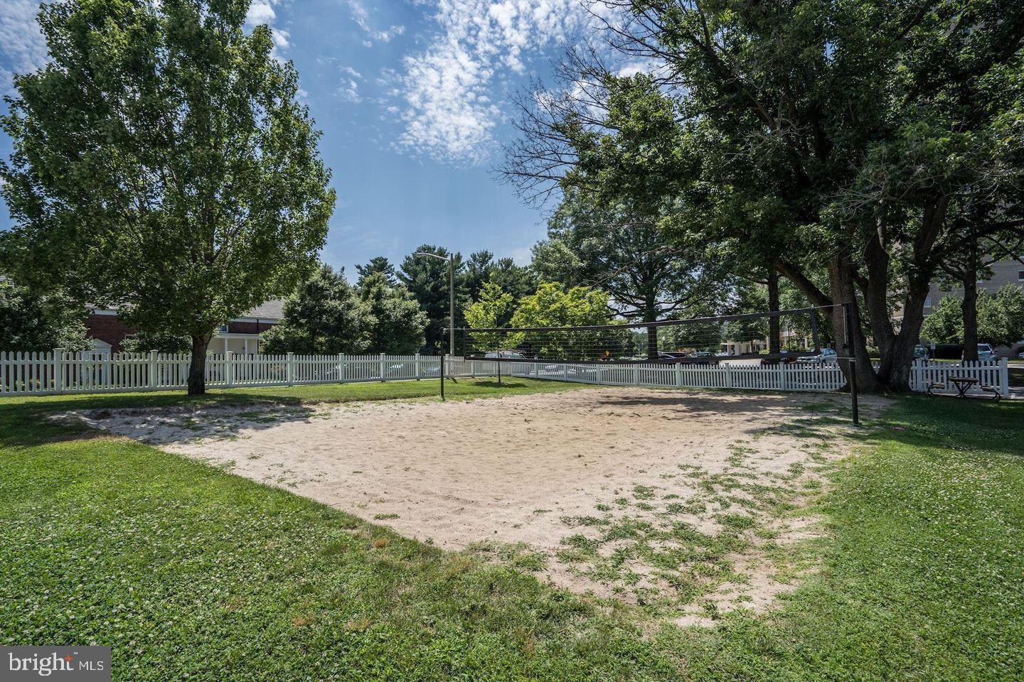 PARKFAIRFAX - Residential Lease