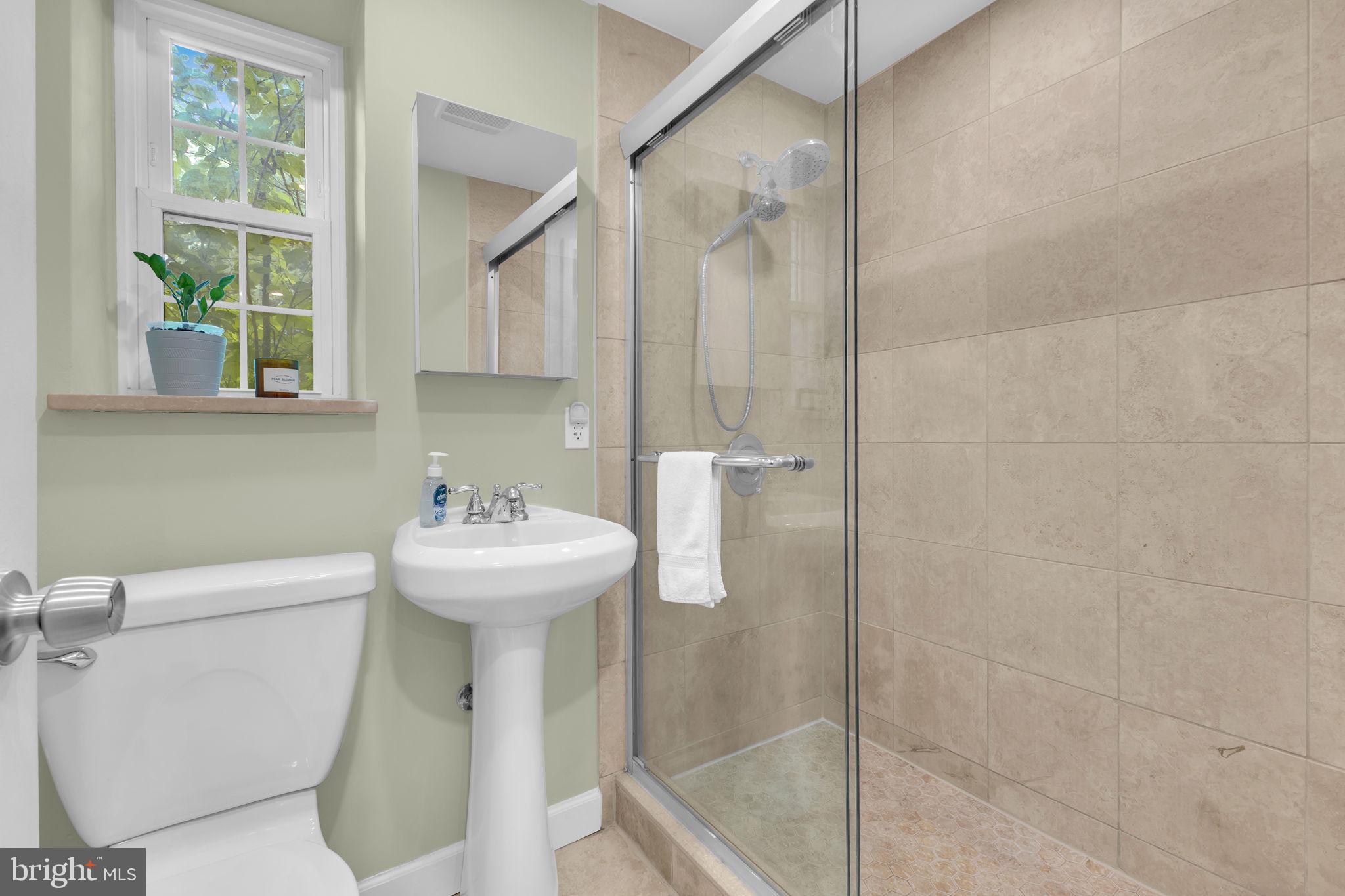 PARKFAIRFAX - Residential Lease