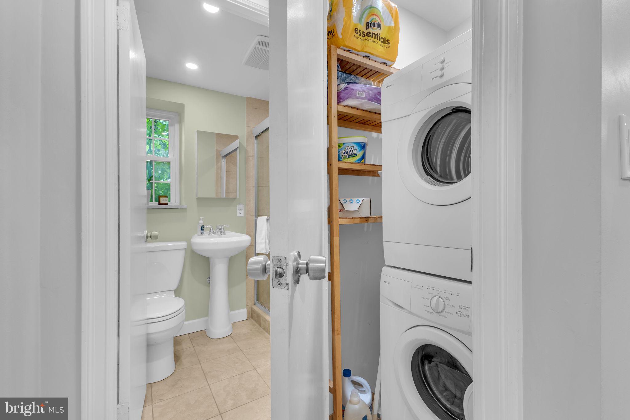 PARKFAIRFAX - Residential Lease