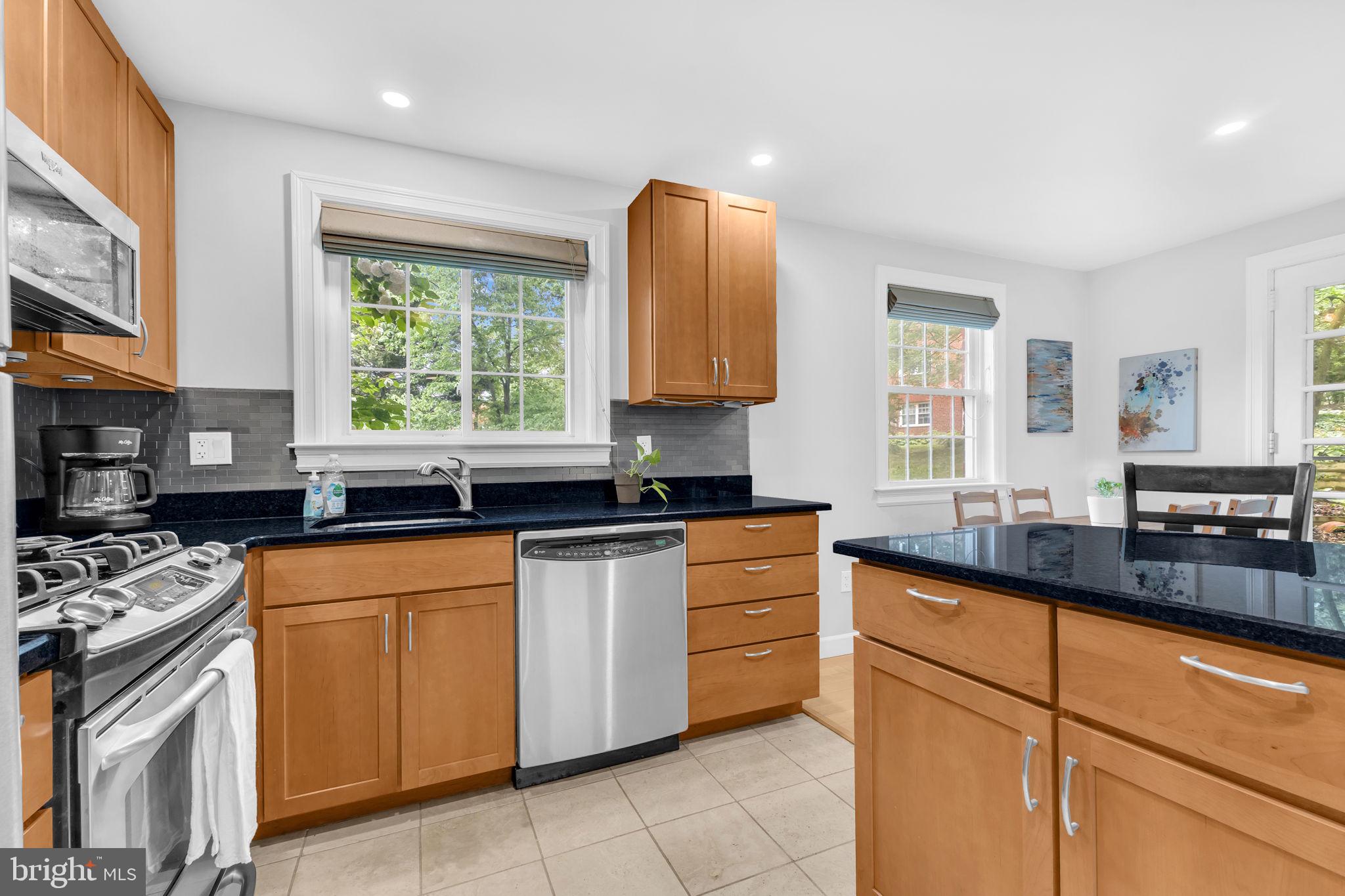 PARKFAIRFAX - Residential Lease