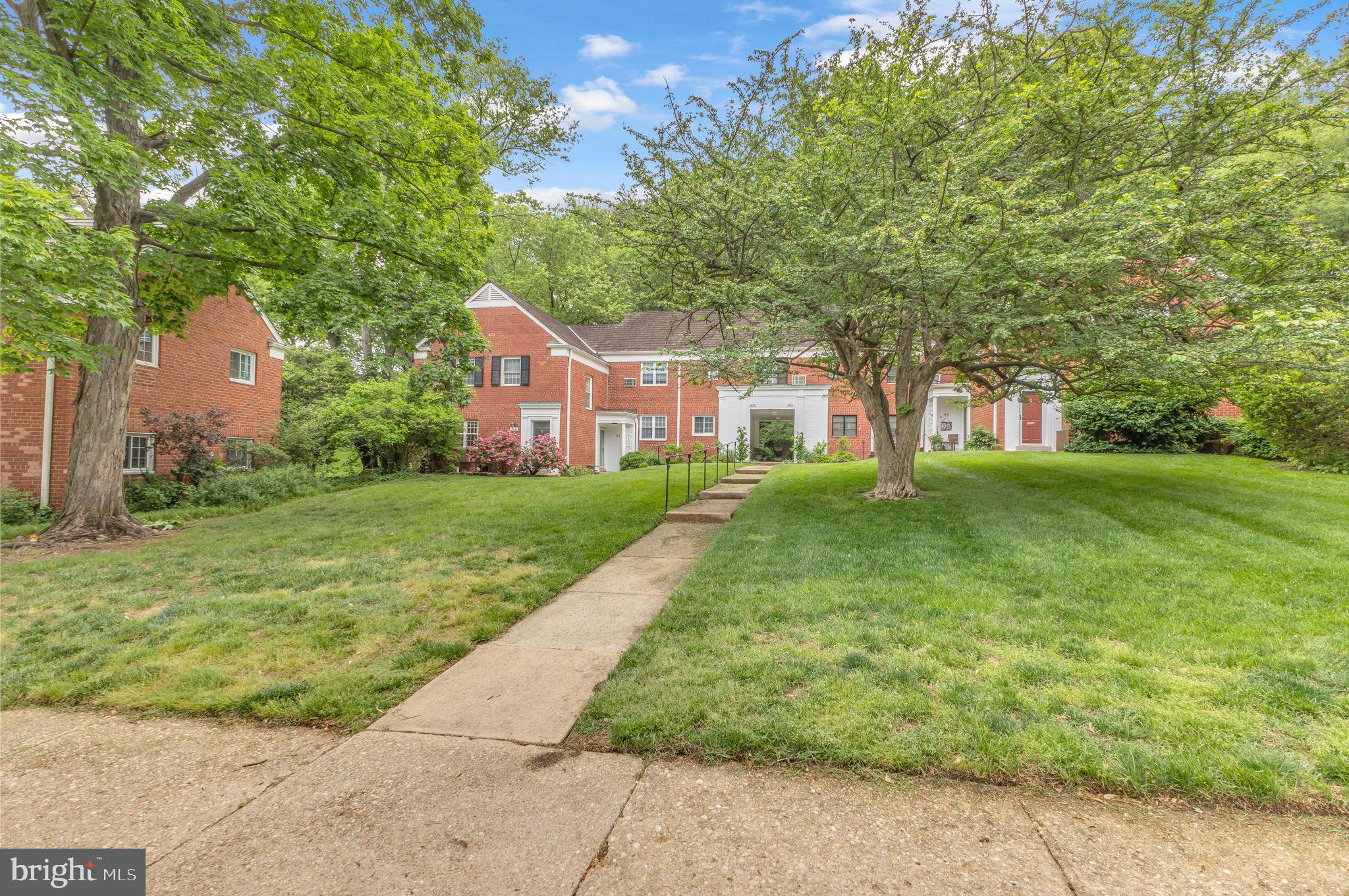 PARKFAIRFAX - Residential Lease