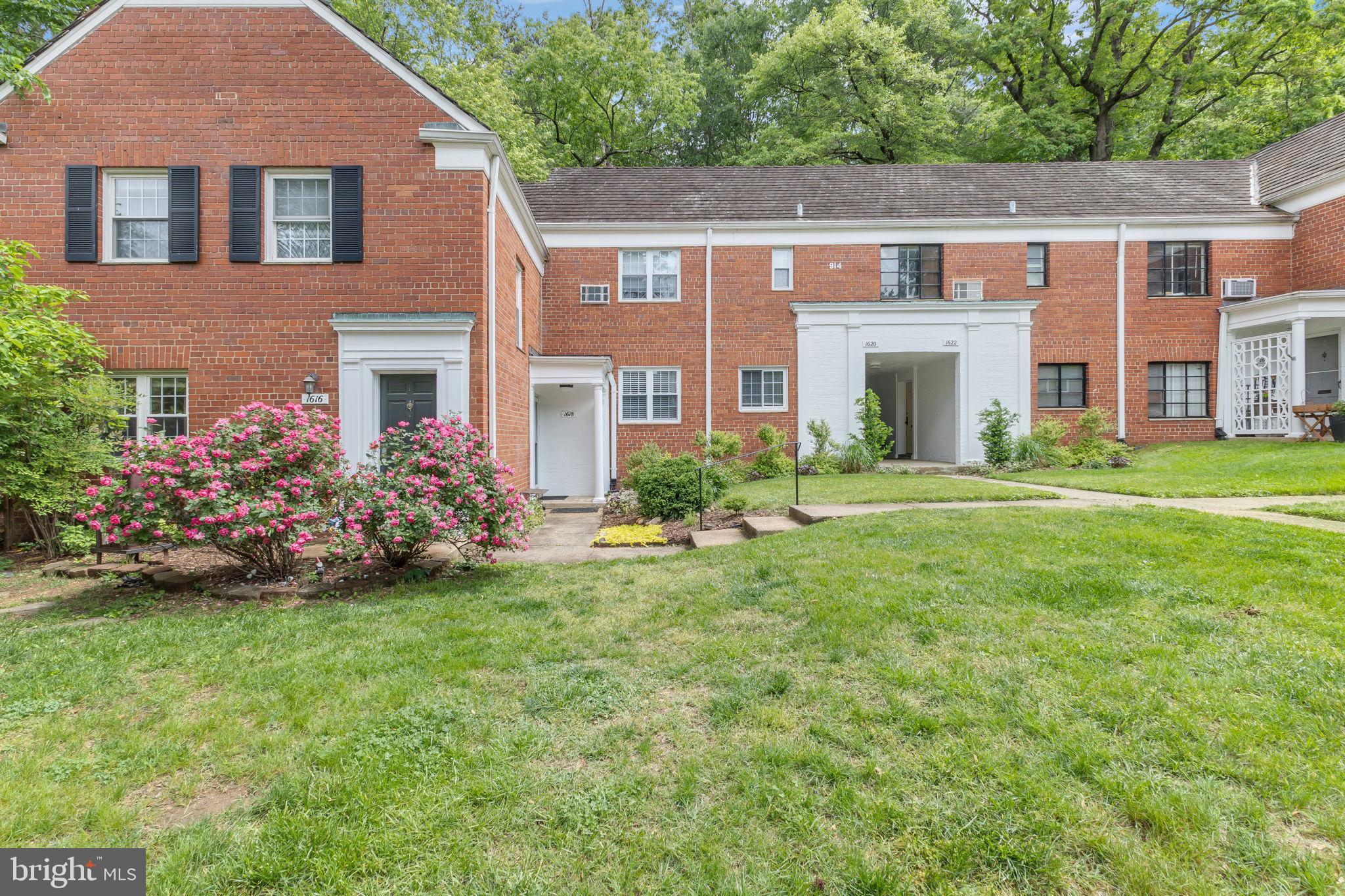 PARKFAIRFAX - Residential Lease