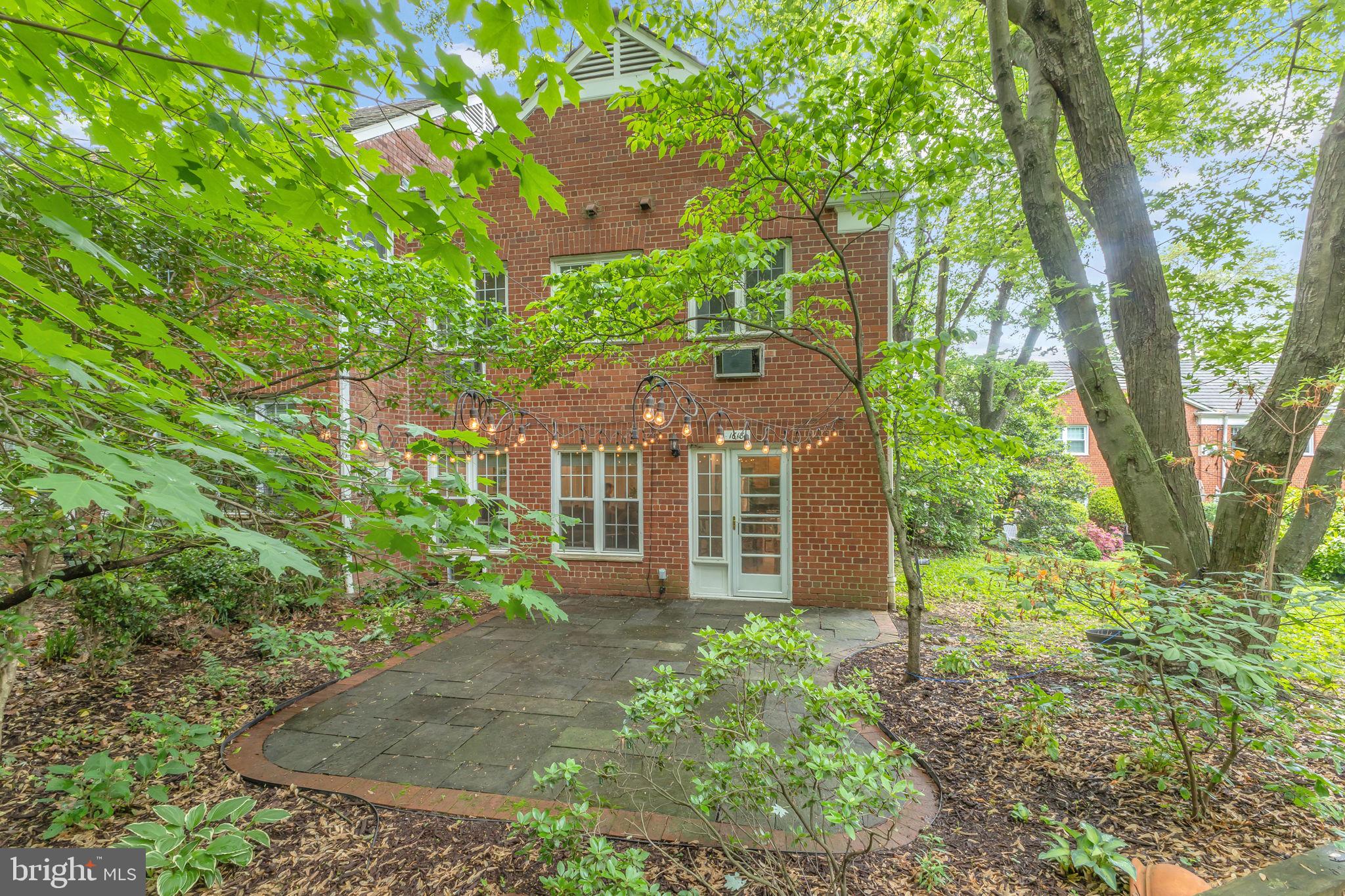 PARKFAIRFAX - Residential Lease