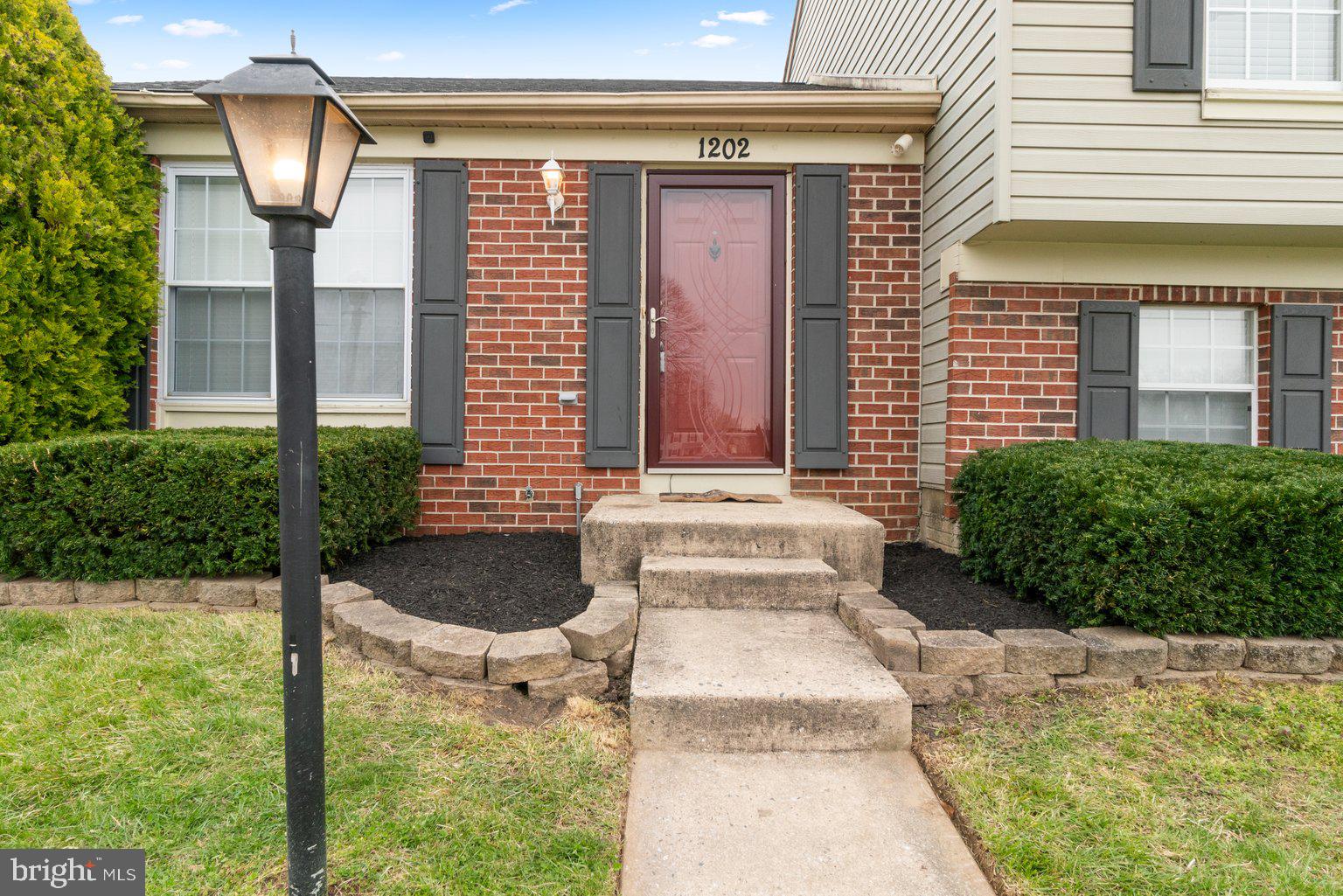 RIVERSIDE - Residential