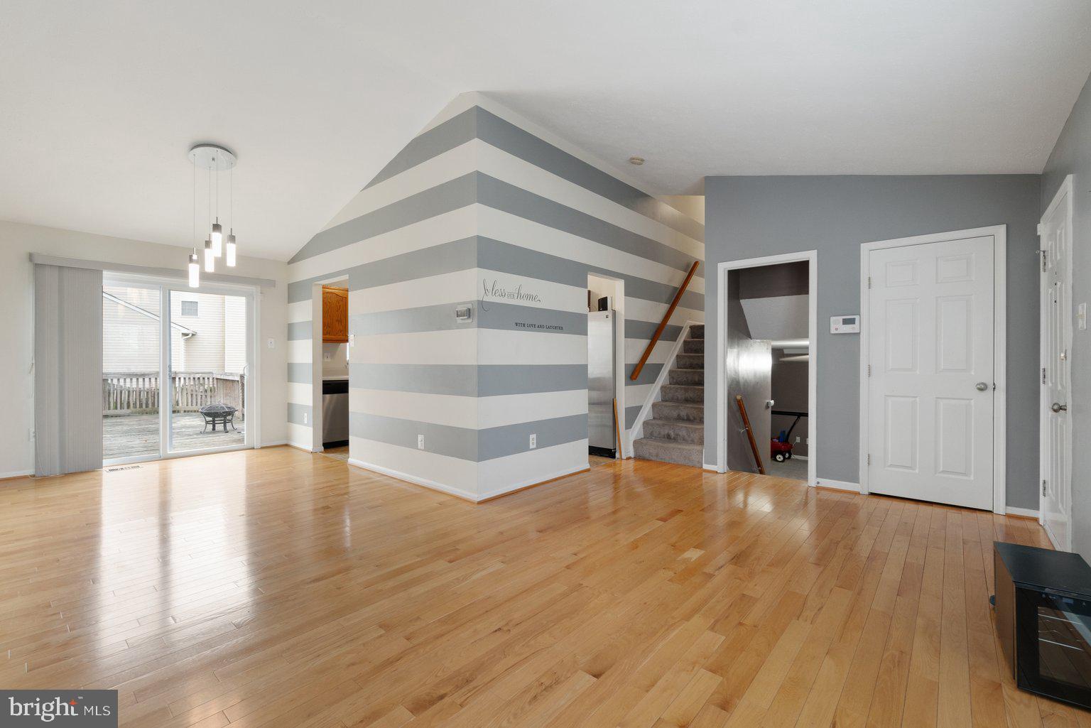 RIVERSIDE - Residential