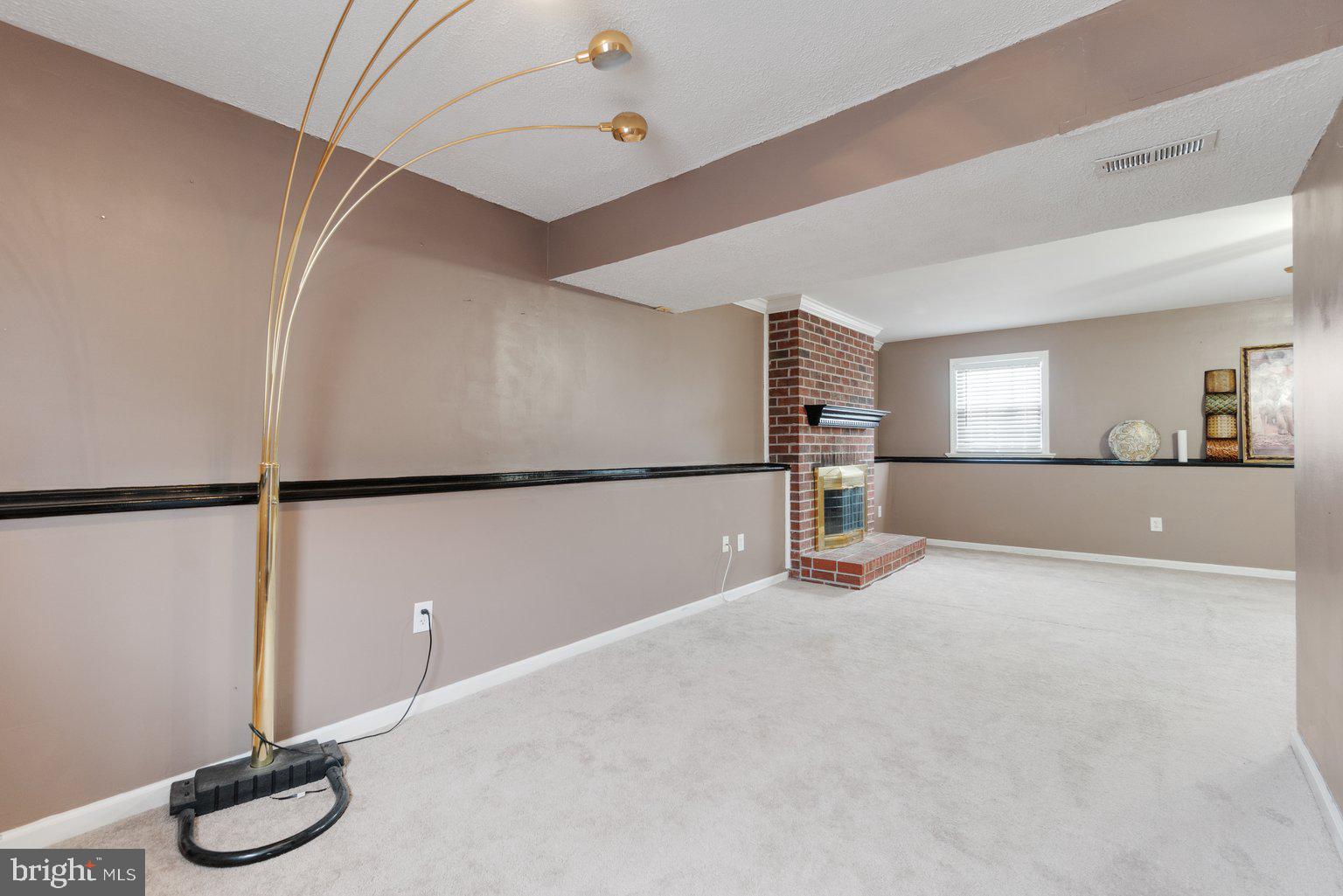 RIVERSIDE - Residential