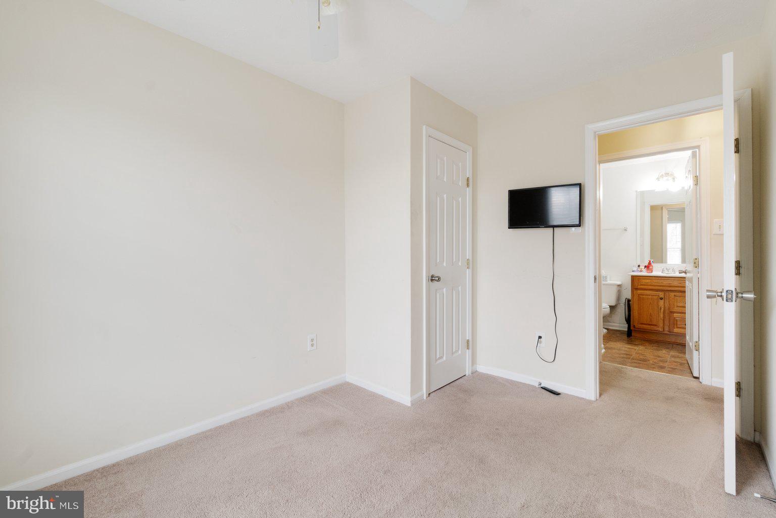 RIVERSIDE - Residential