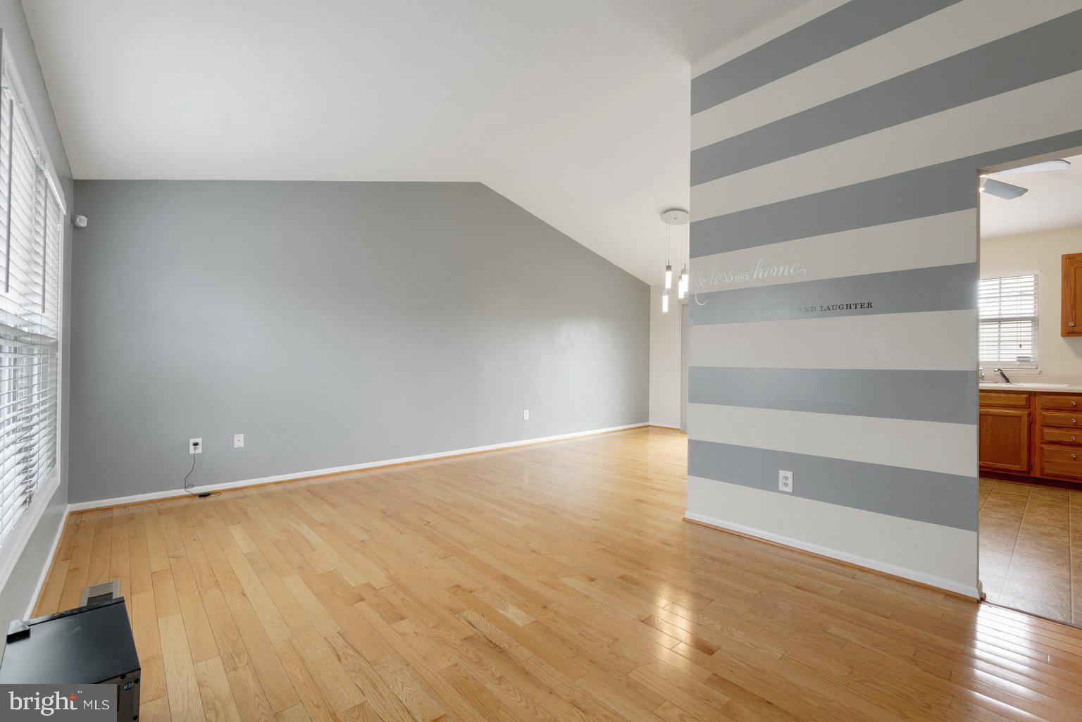 RIVERSIDE - Residential