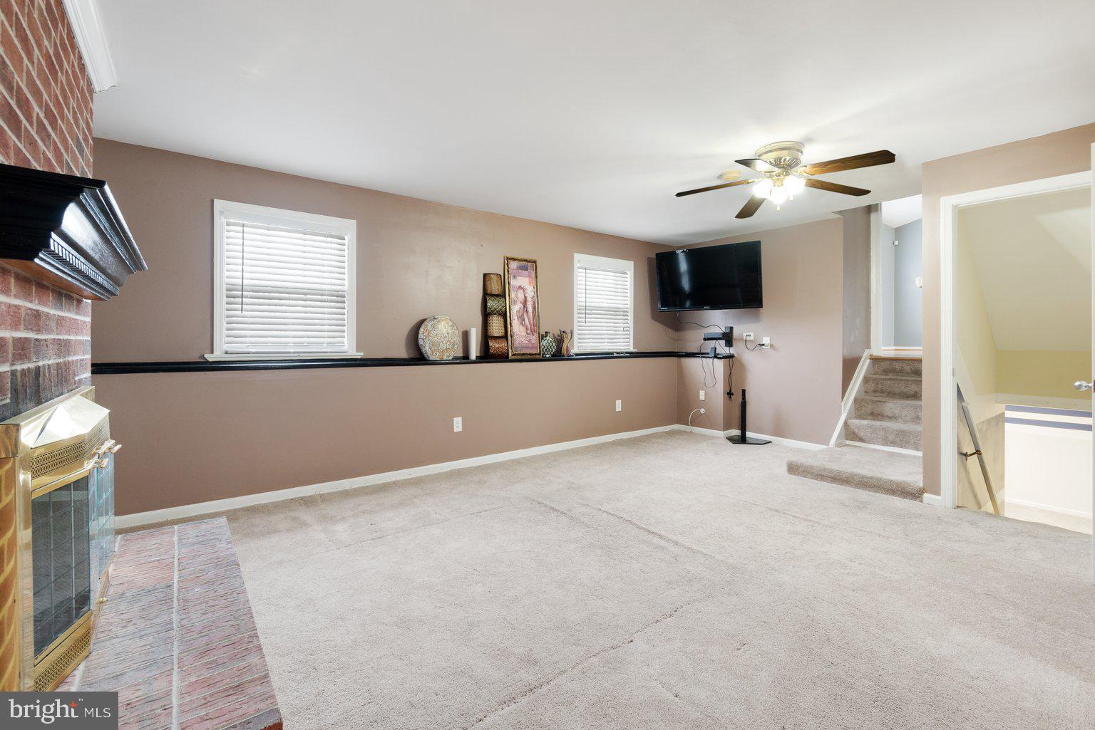 RIVERSIDE - Residential