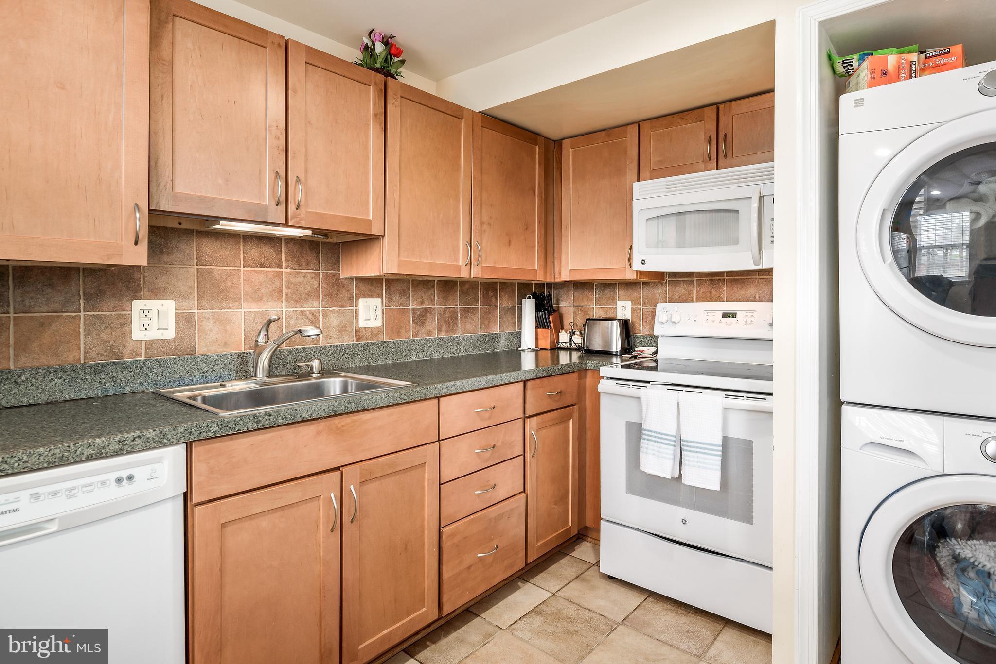 GEORGIAN HAMLET - Residential