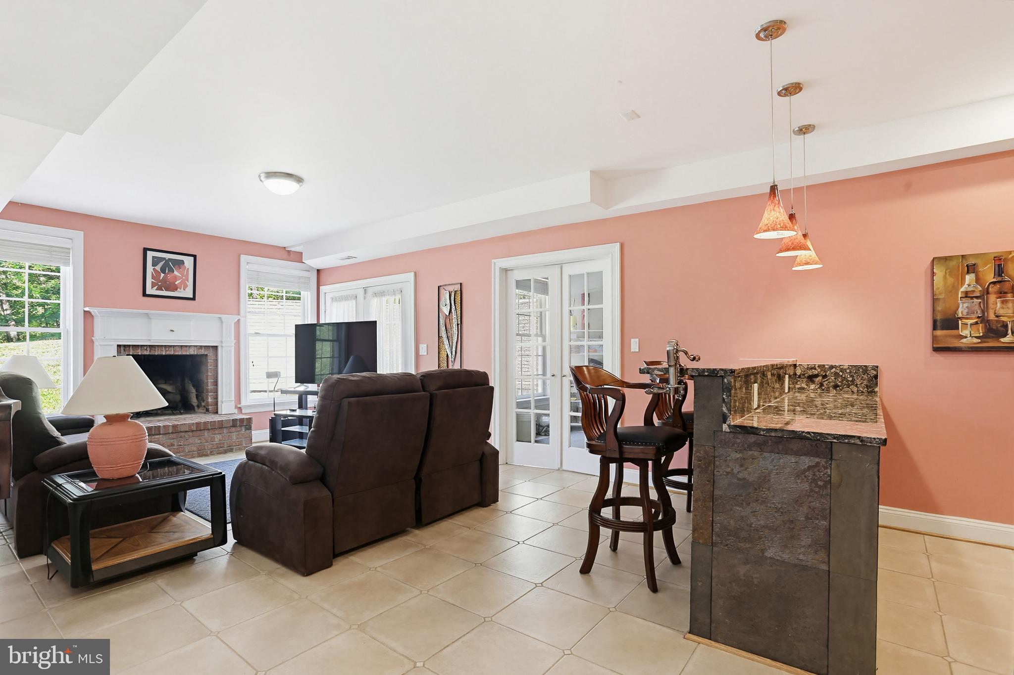 SUGARLOAF - Residential
