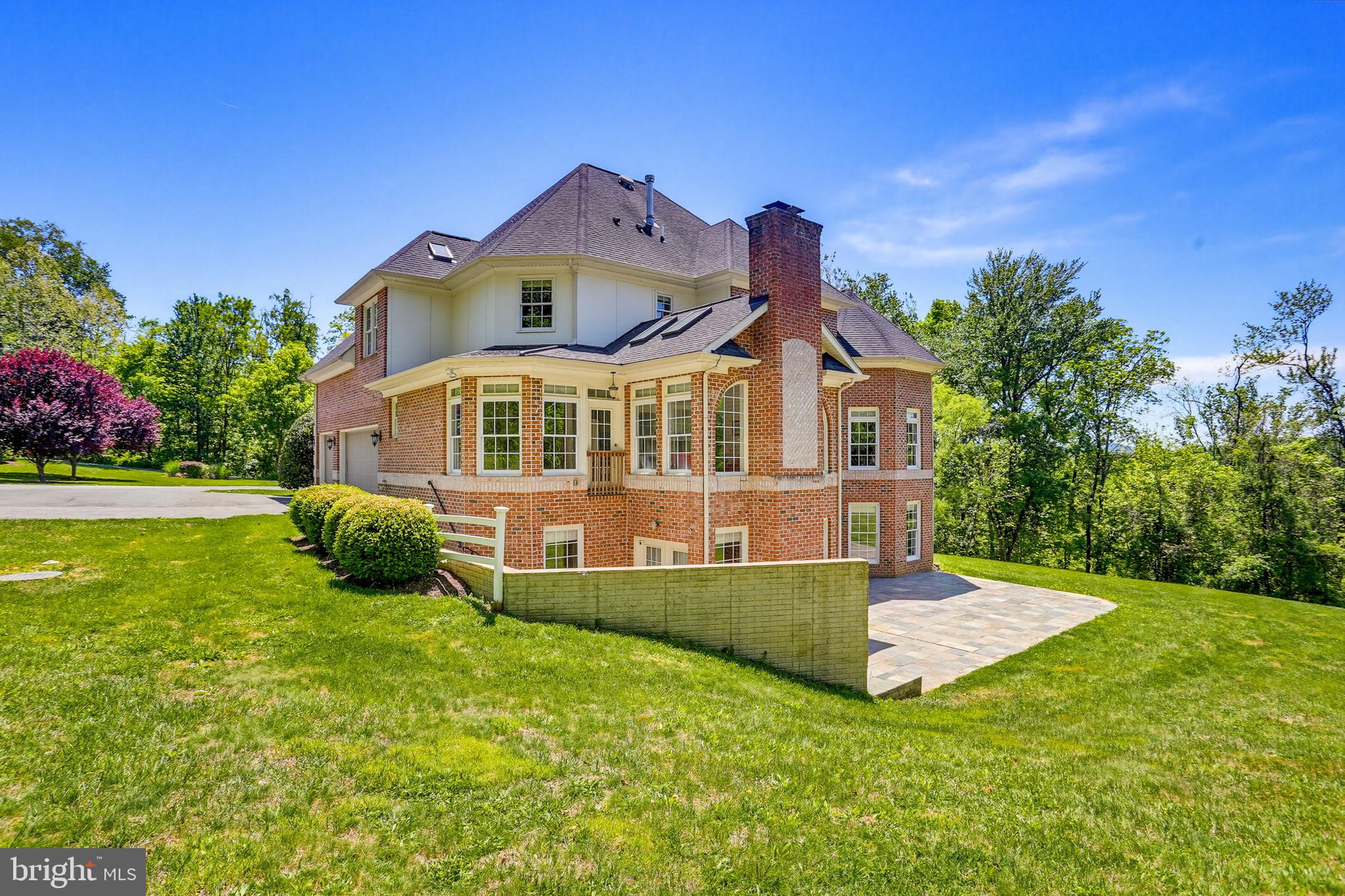 SUGARLOAF - Residential