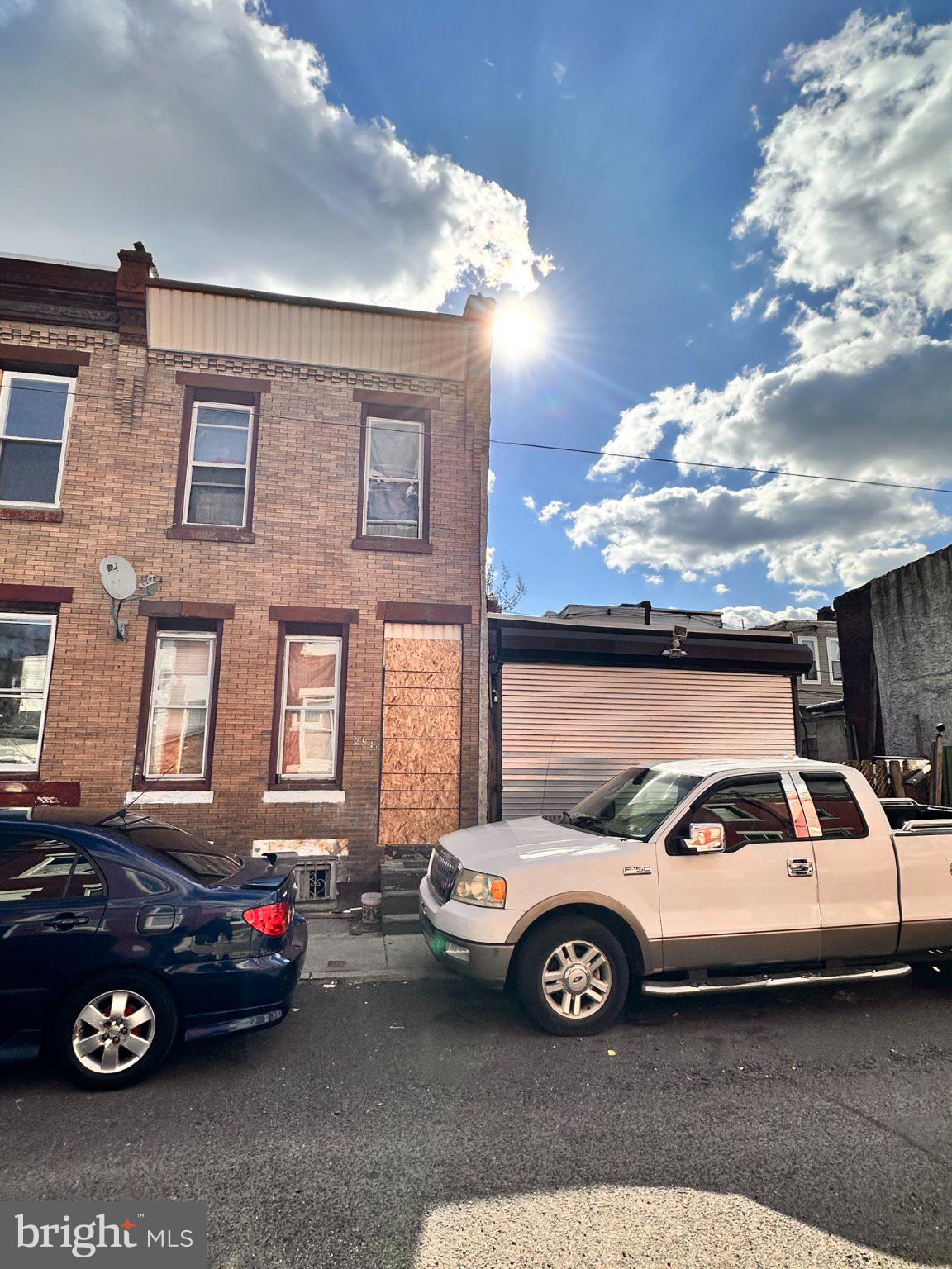 KENSINGTON - Residential