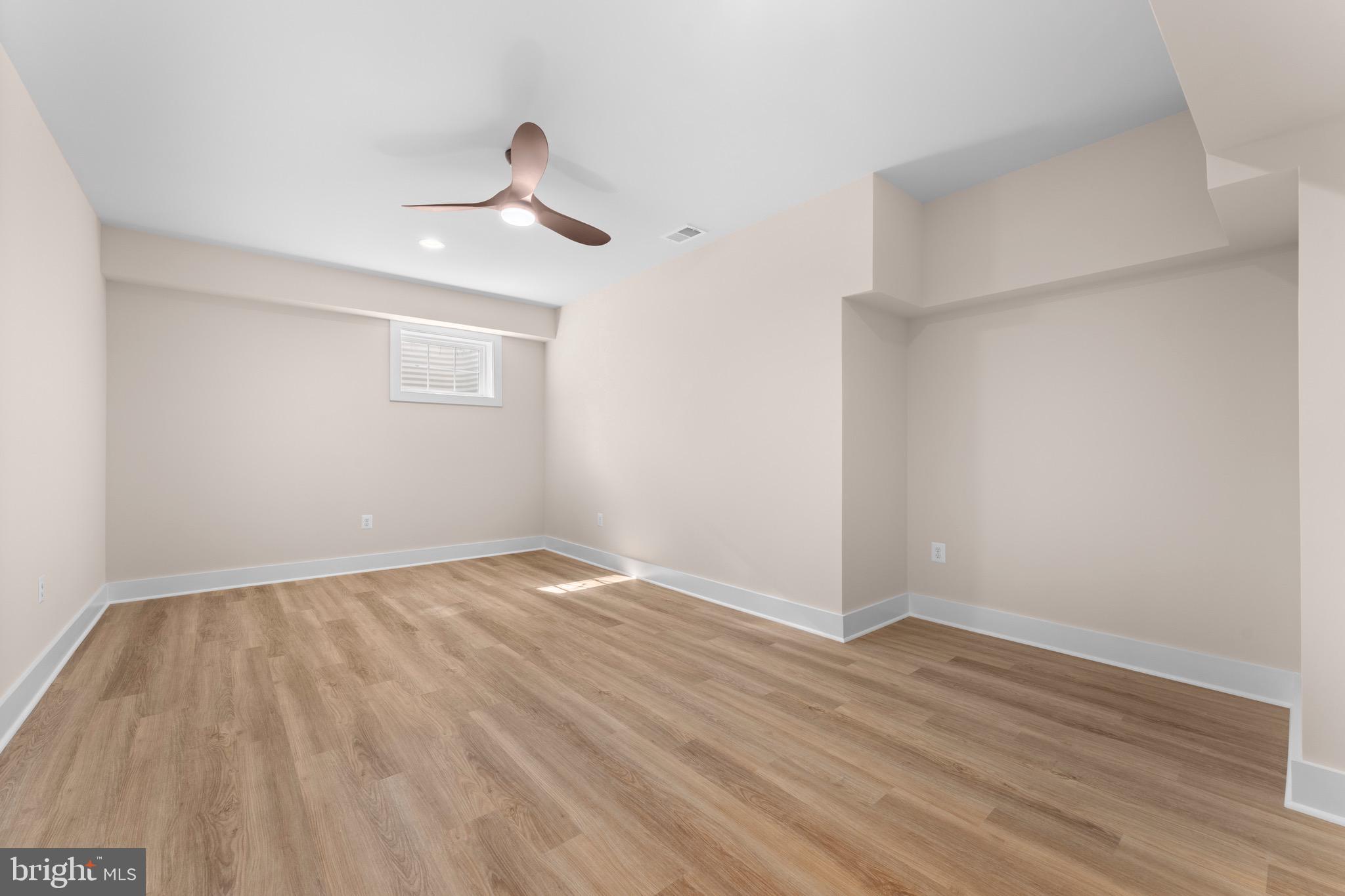 LOCUST HILL - Residential