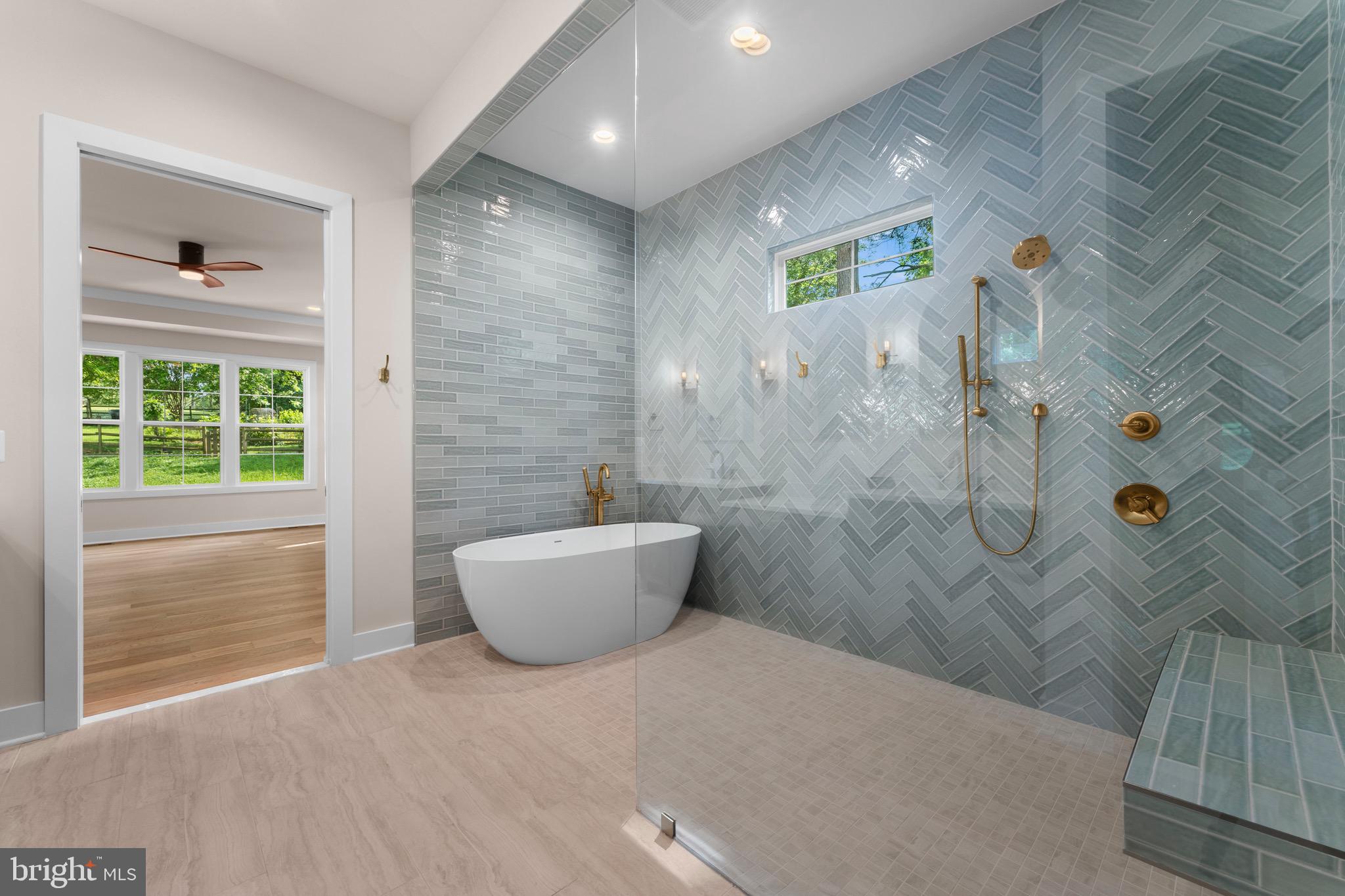 LOCUST HILL - Residential