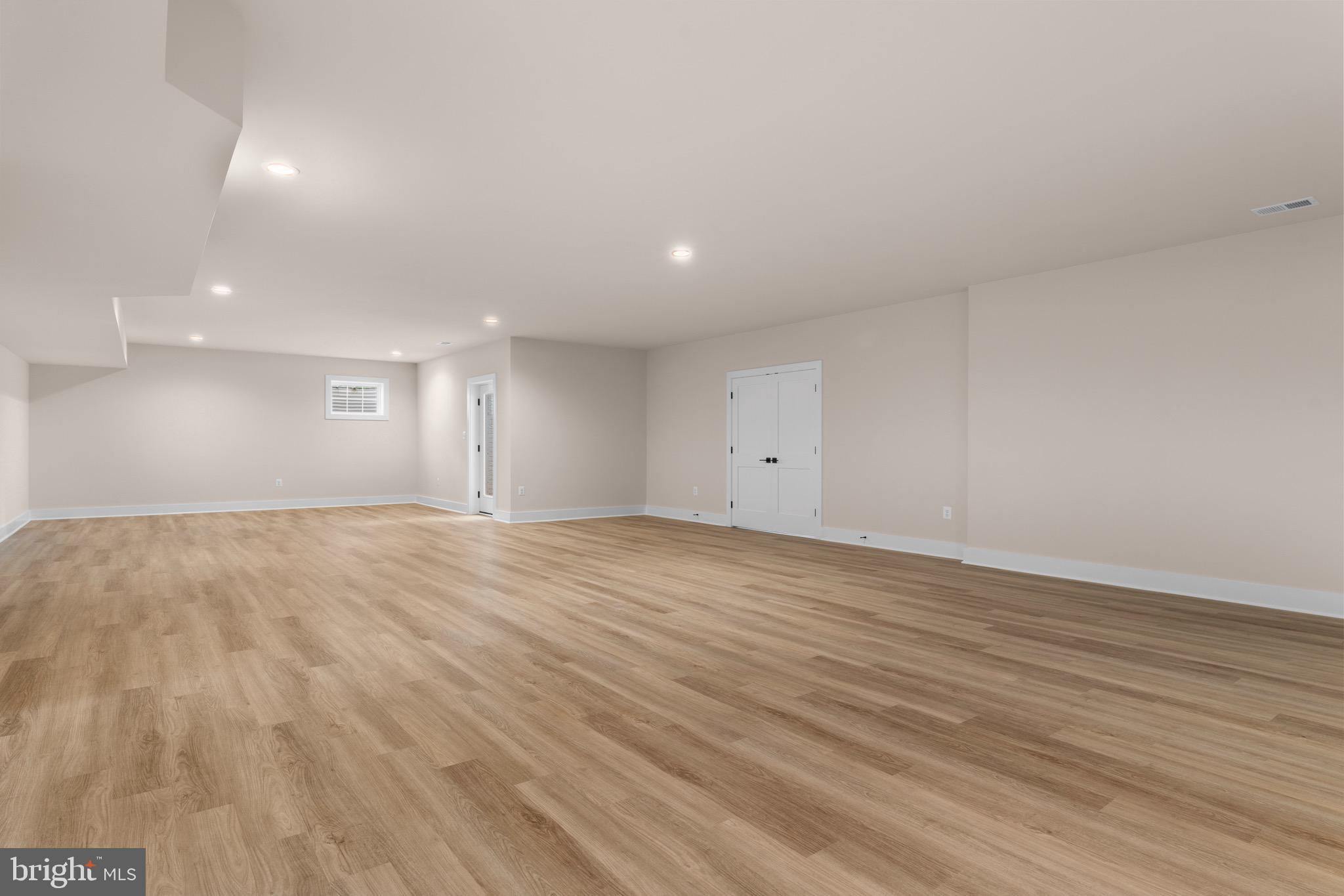 LOCUST HILL - Residential