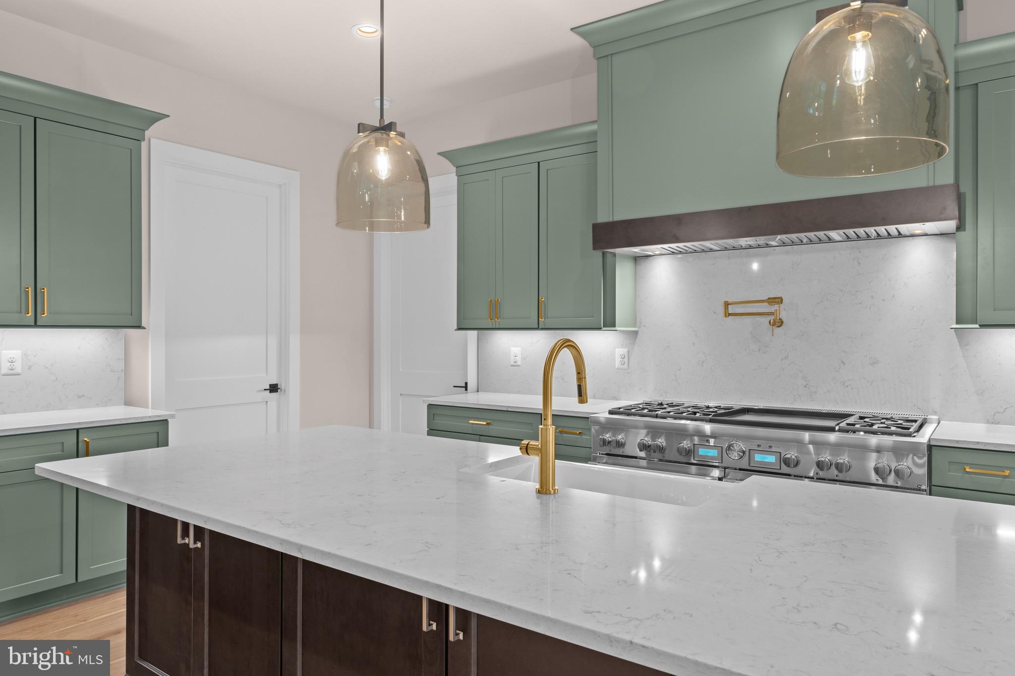 LOCUST HILL - Residential