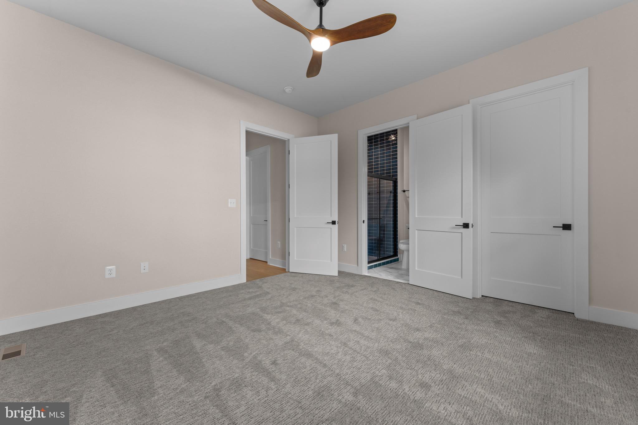 LOCUST HILL - Residential