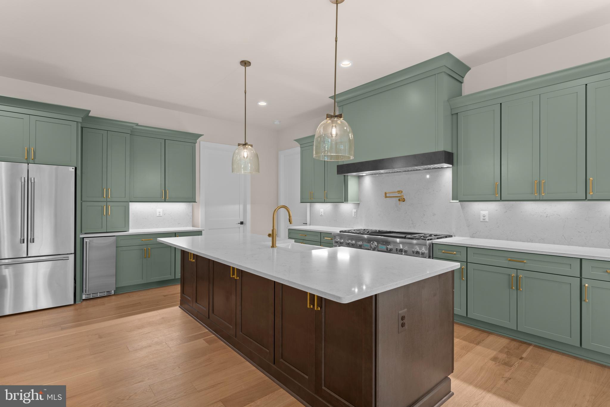 LOCUST HILL - Residential