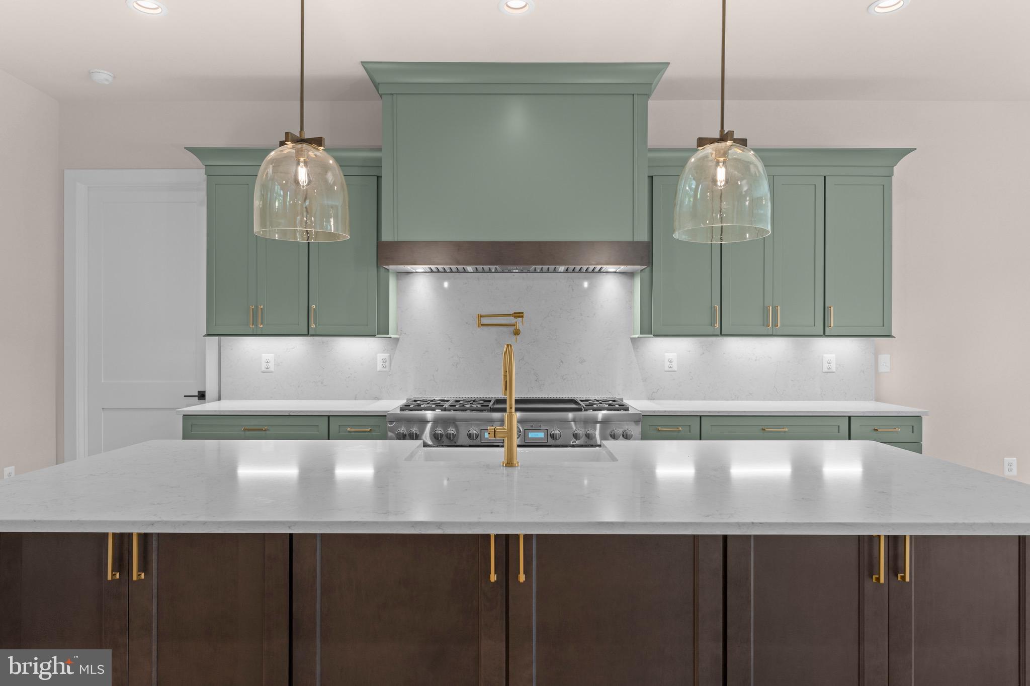 LOCUST HILL - Residential