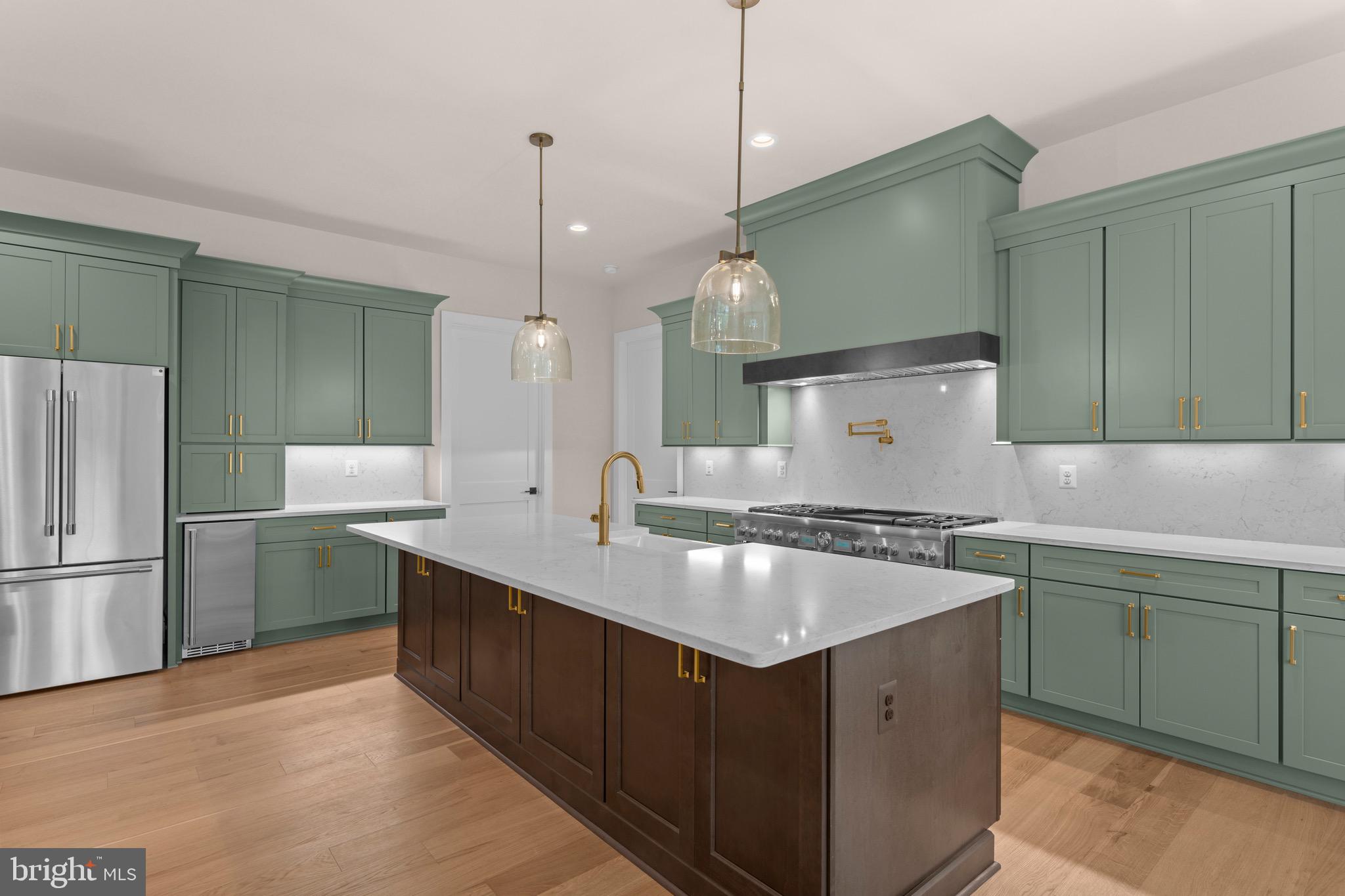 LOCUST HILL - Residential
