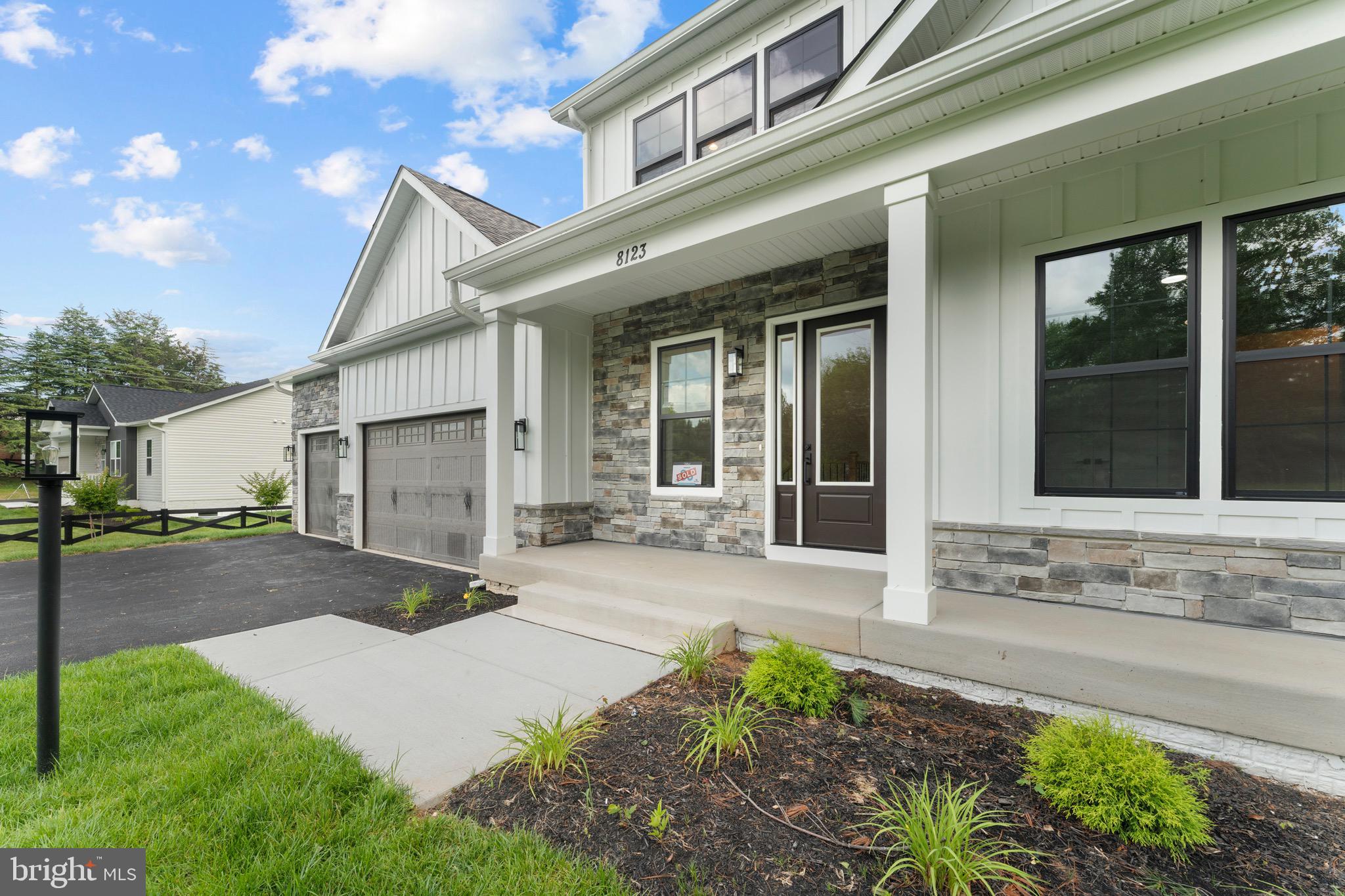LOCUST HILL - Residential