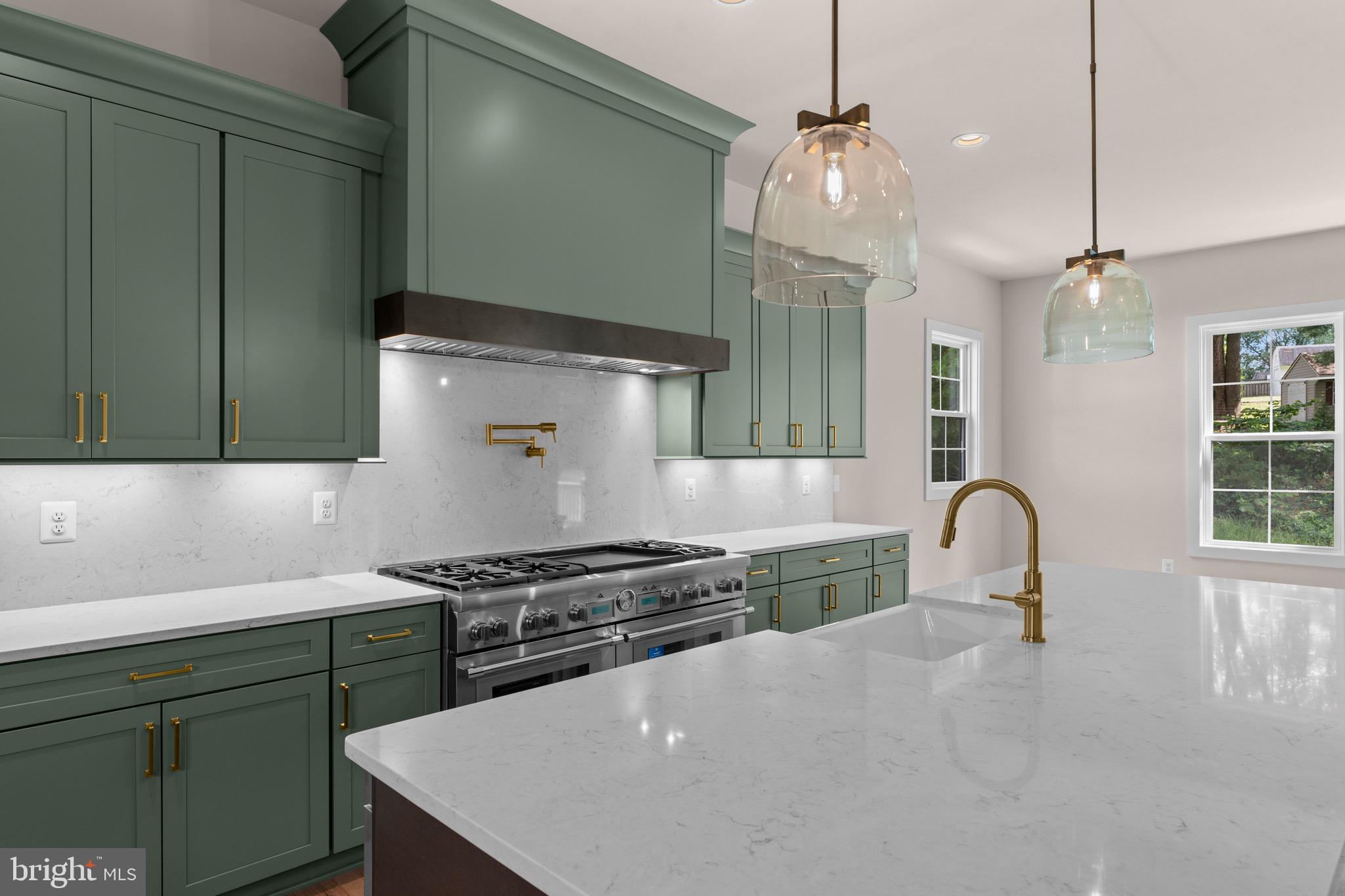 LOCUST HILL - Residential