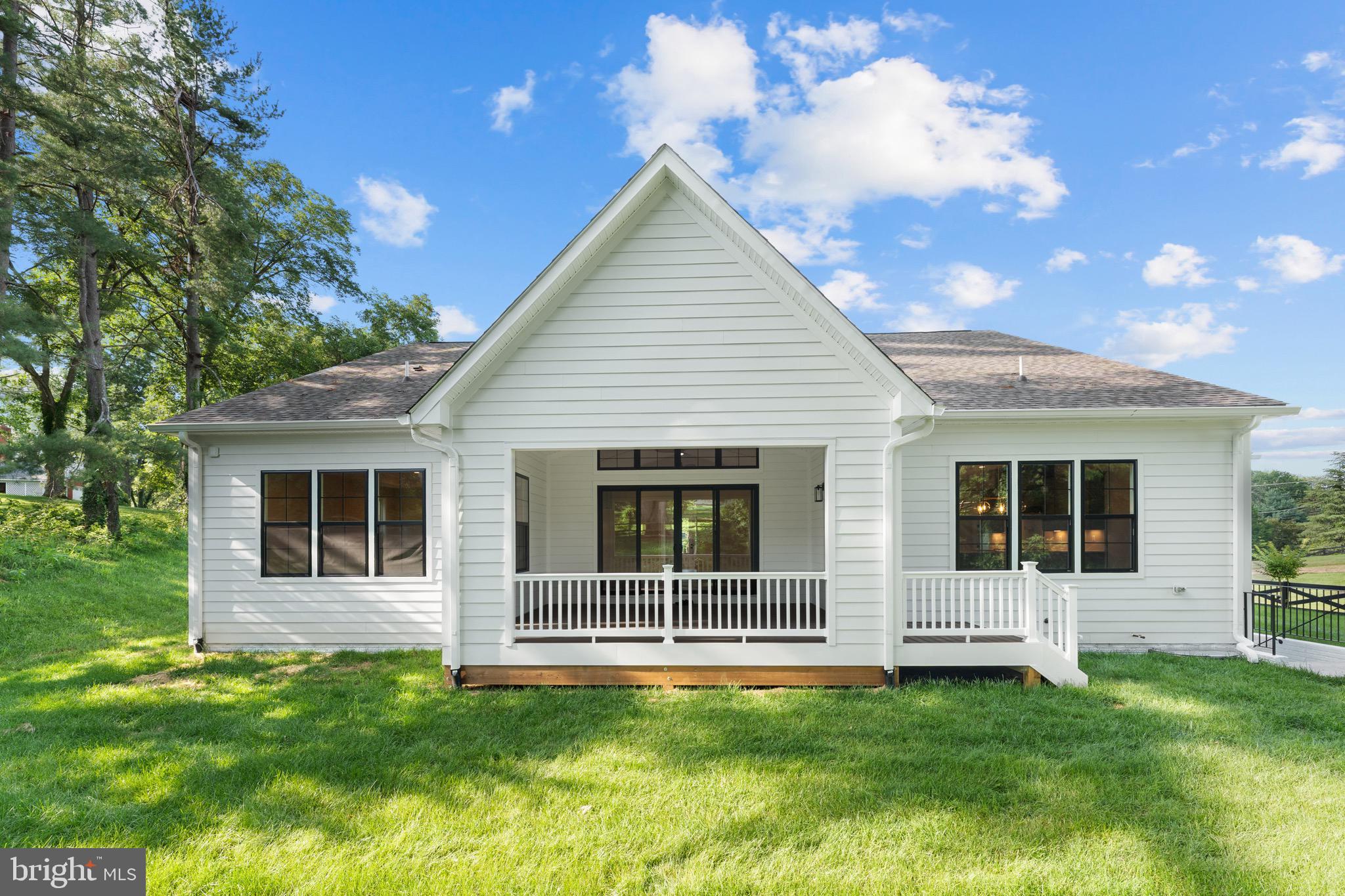 LOCUST HILL - Residential