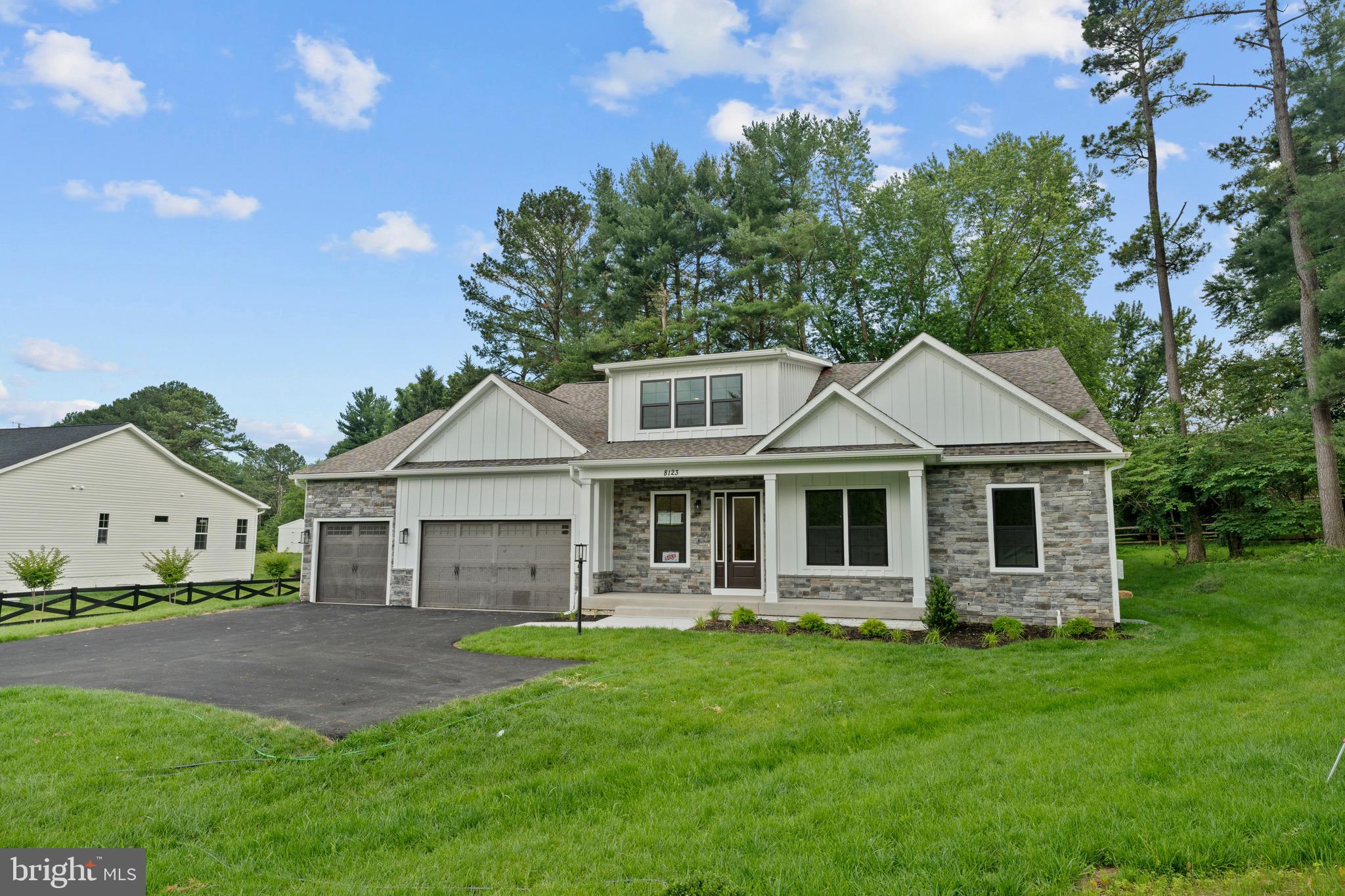 LOCUST HILL - Residential
