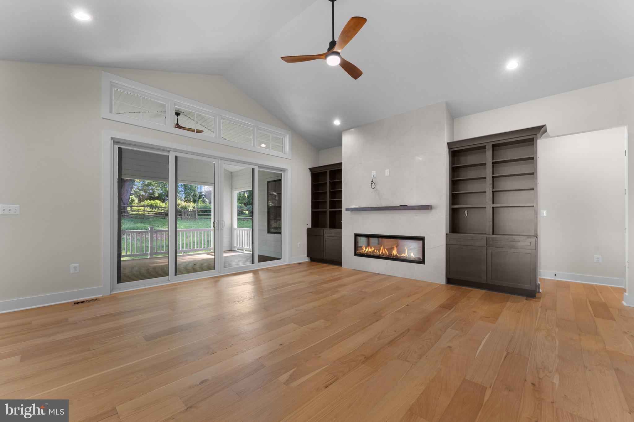 LOCUST HILL - Residential