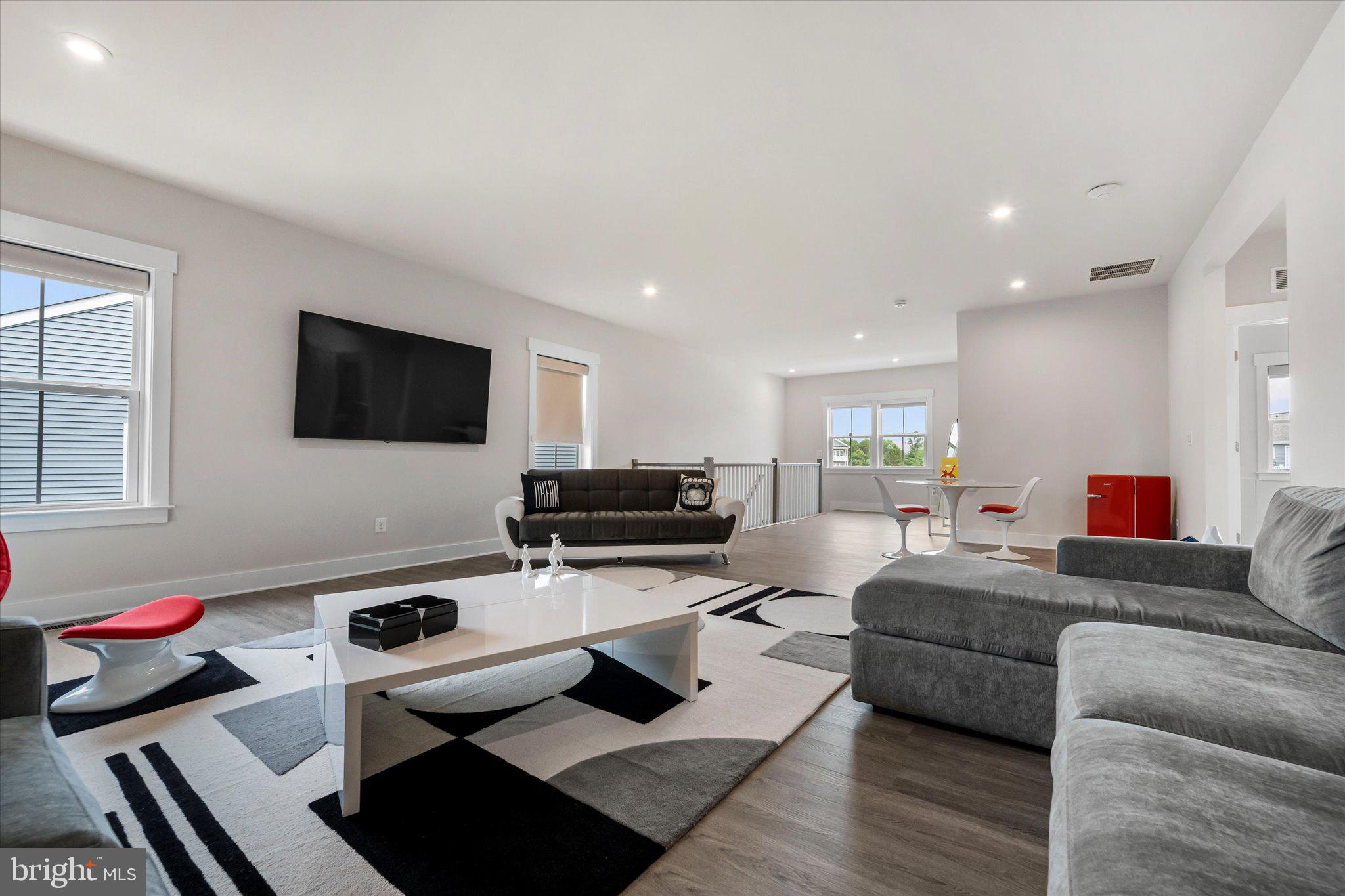 POLAND HILL - Residential