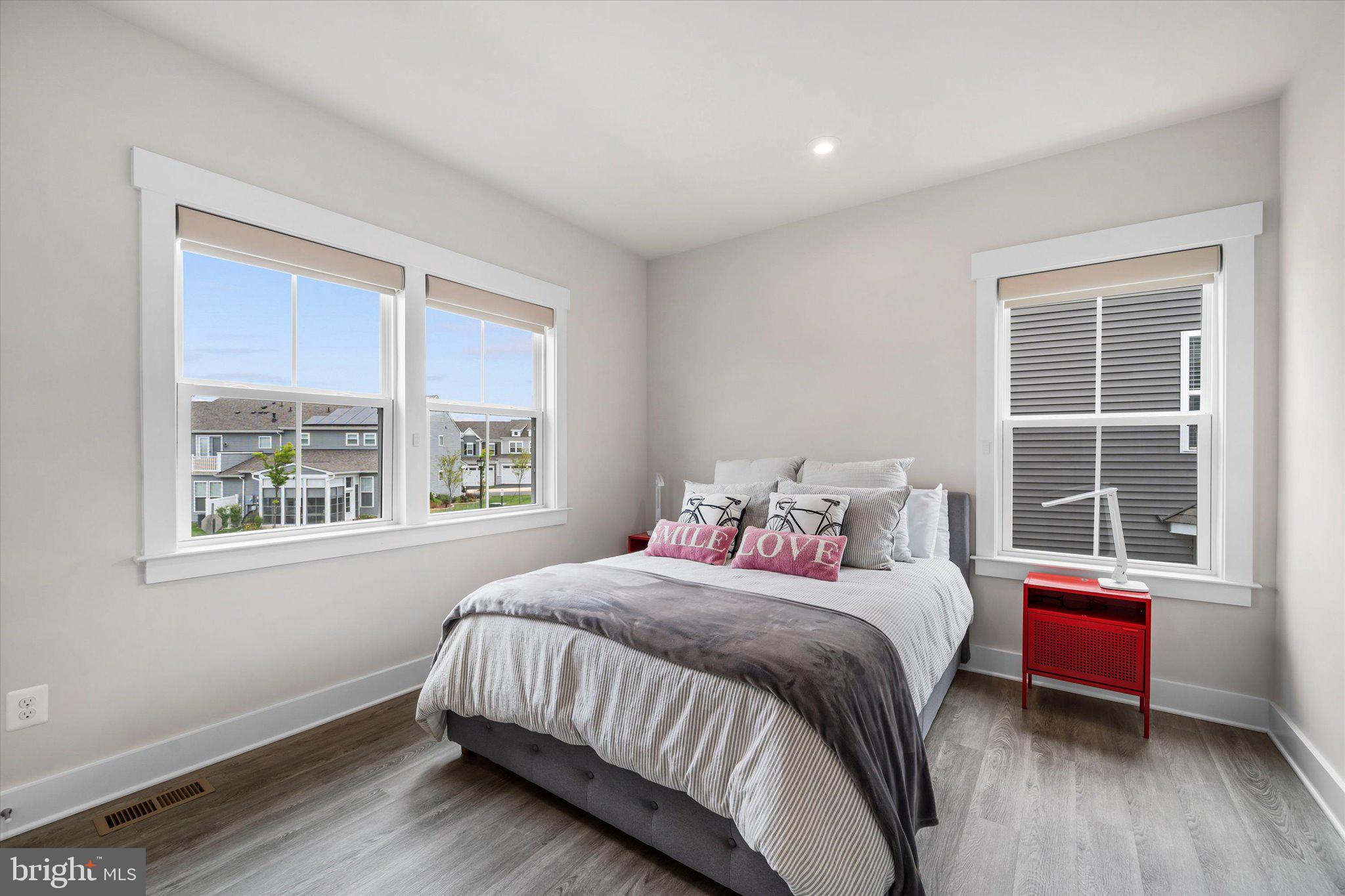 POLAND HILL - Residential