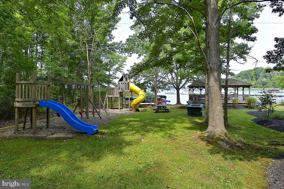 BELLEVIEW ESTATES - Residential