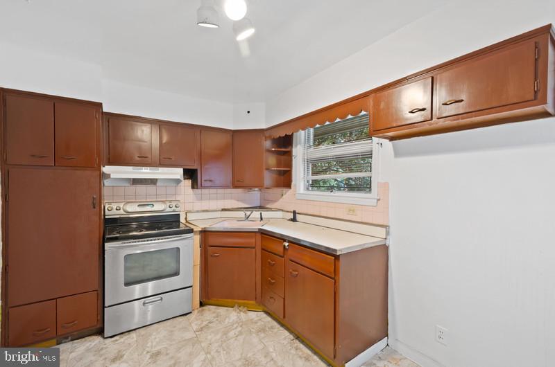 ORIGINAL NORTHWOOD - Residential