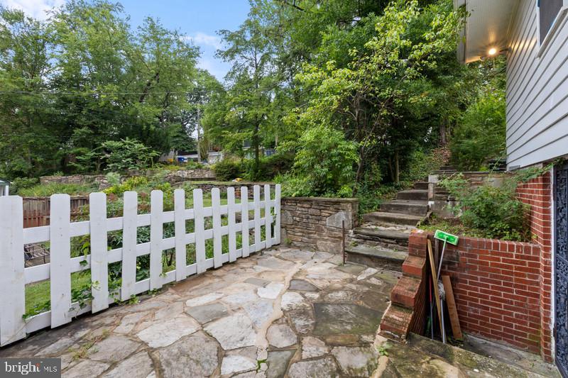 ORIGINAL NORTHWOOD - Residential