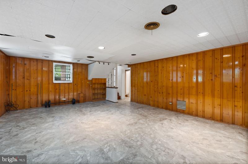 ORIGINAL NORTHWOOD - Residential