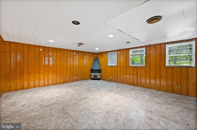ORIGINAL NORTHWOOD - Residential