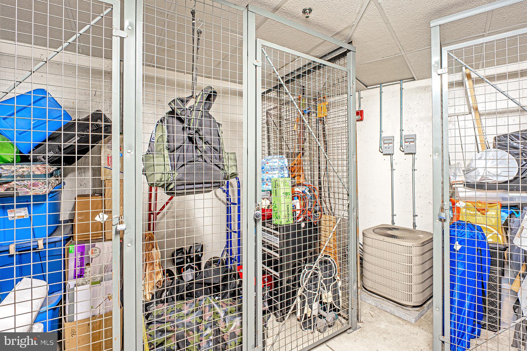 STRATFORD CONDOMINIUMS - Residential Lease